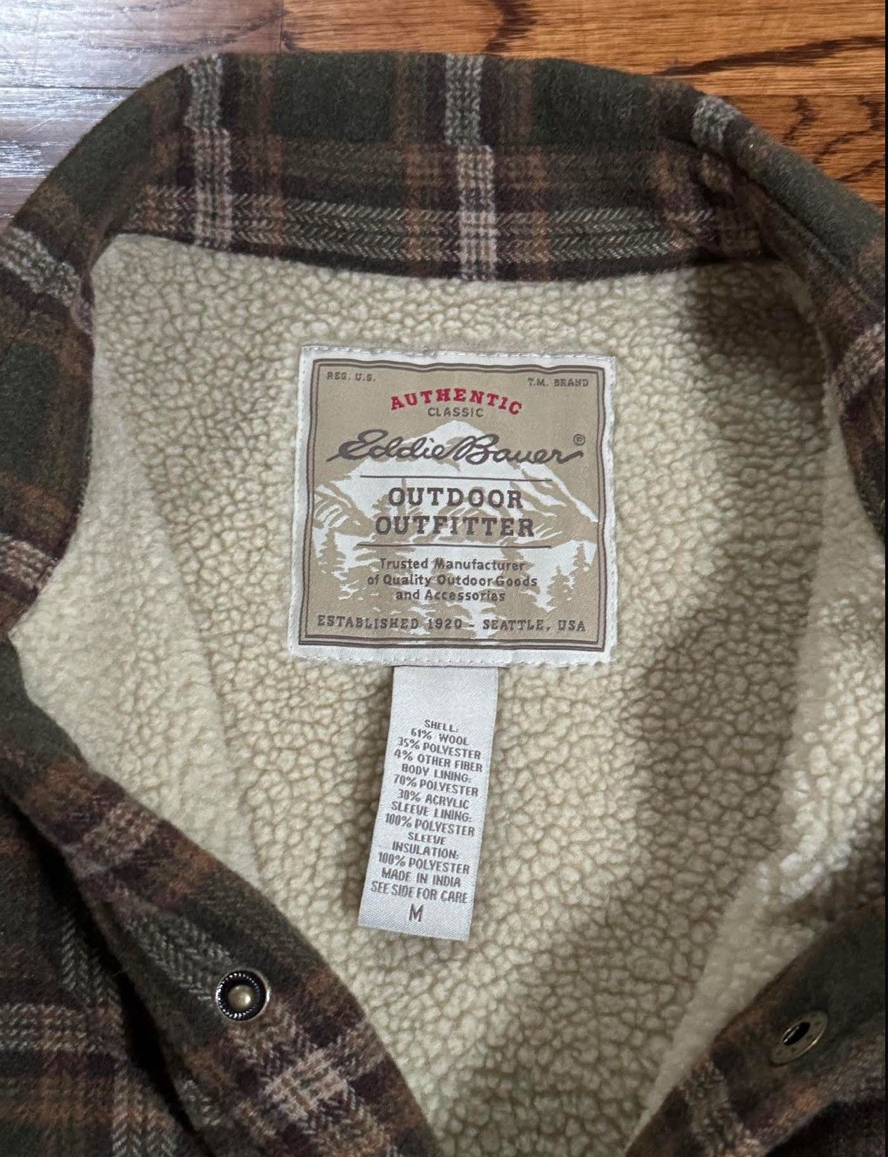 Eddie Bauer × Vintage Vintage Eddie Bauer Plaid Wool Button Down Jacket (Size M) Size US M / EU 48-50 / 2 - 2 Thumbnail
