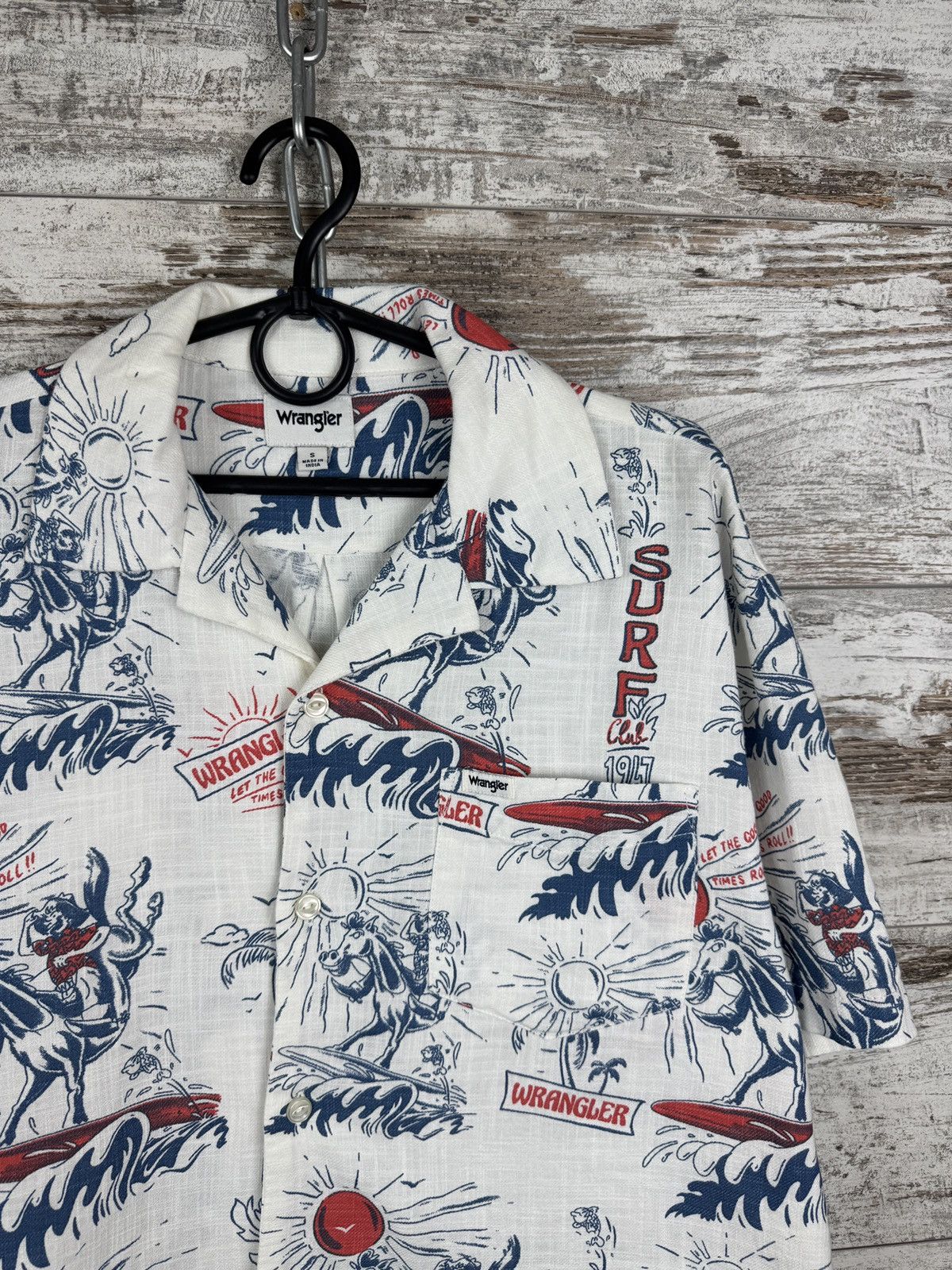 Wrangler Mens Vintage Wrangler Hawaiian shirts crazy monogram tee Size US S / EU 44-46 / 1 - 2 Thumbnail