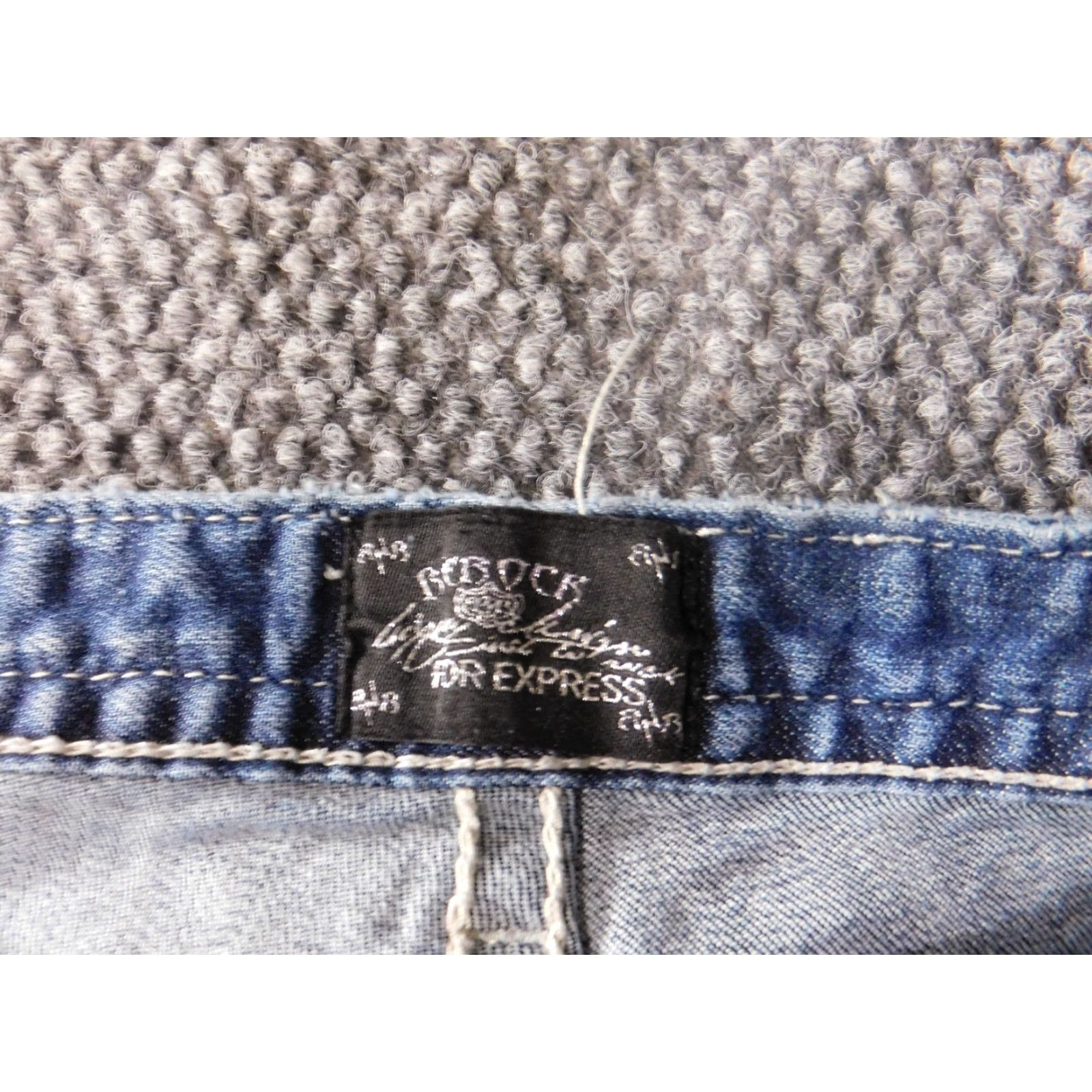 Express Express Womens Jeans 4 blue Denim Skinny Straight Pocket Zipper Embroidered Flower 29in Waist 31in Inseam Slimming Regular Size 27" / US 4 / IT 40 - 3 Thumbnail