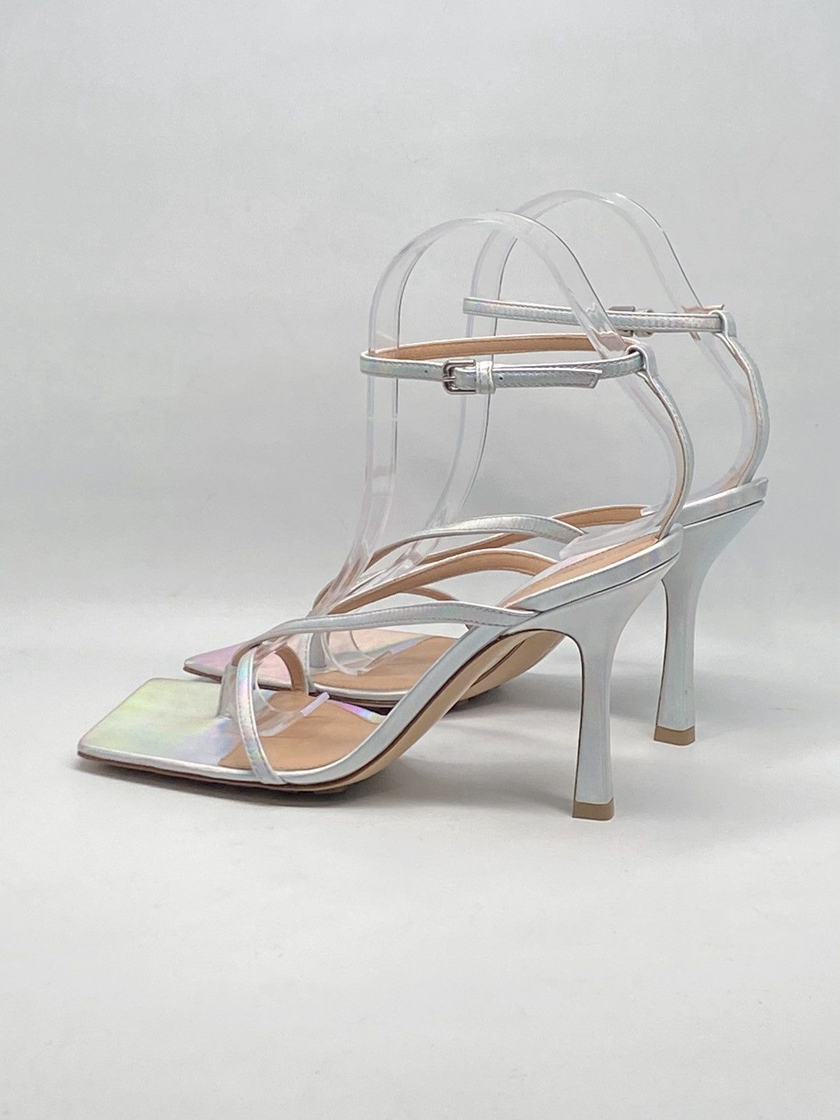 Bottega Veneta Bottega Veneta Leather Strappy Thong Sandals size 37.5 Size US 7.5 / IT 37.5 - 7 Thumbnail