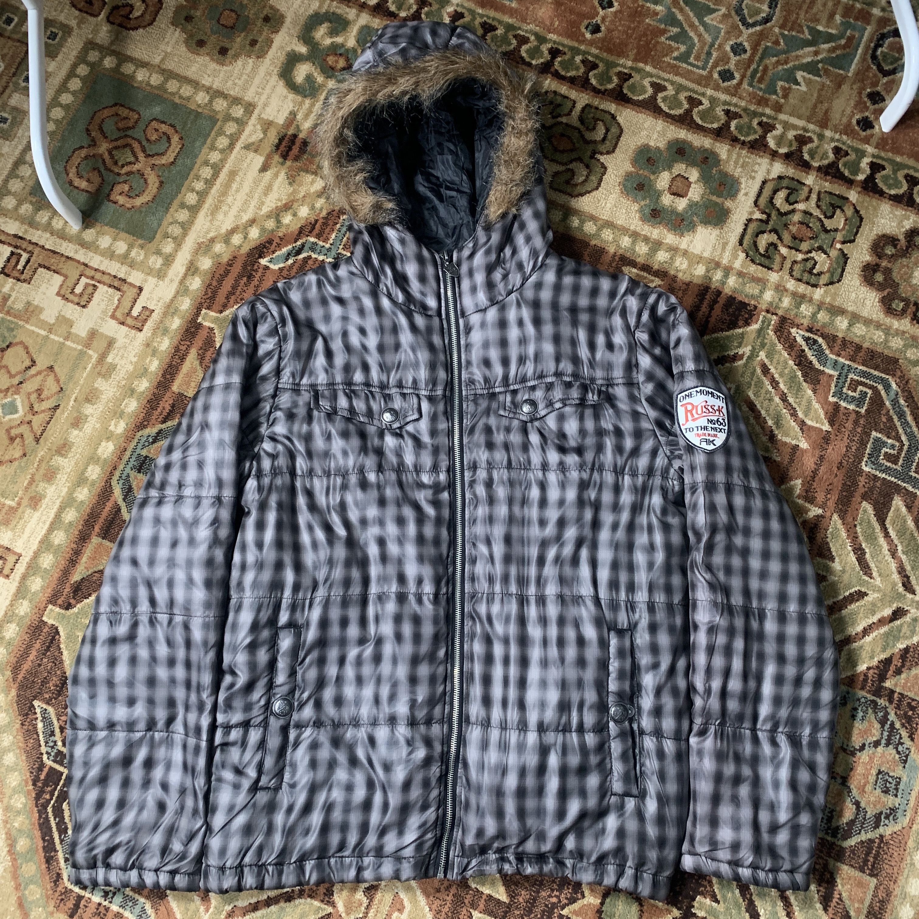 Japanese Brand 2000s Japanese Ifsix Pattern Puffer Down Fur Jacket Size US M / EU 48-50 / 2 - 1 Thumbnail