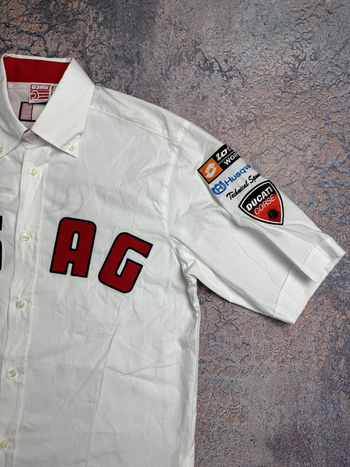 Vintage MAGLIA CAMICIA usag 2012 TORO ROSSO DUCATI APRILIA FORMULA1 Size US L / EU 52-54 / 3 - 8 Thumbnail