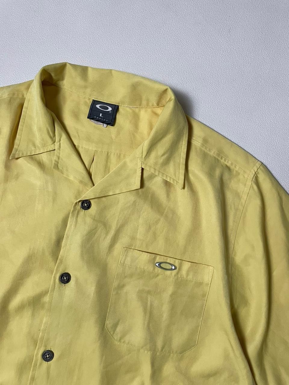 Oakley 2000s Oakley Software Small Logo Short Sleeve Shirt Size US L / EU 52-54 / 3 - 4 Thumbnail