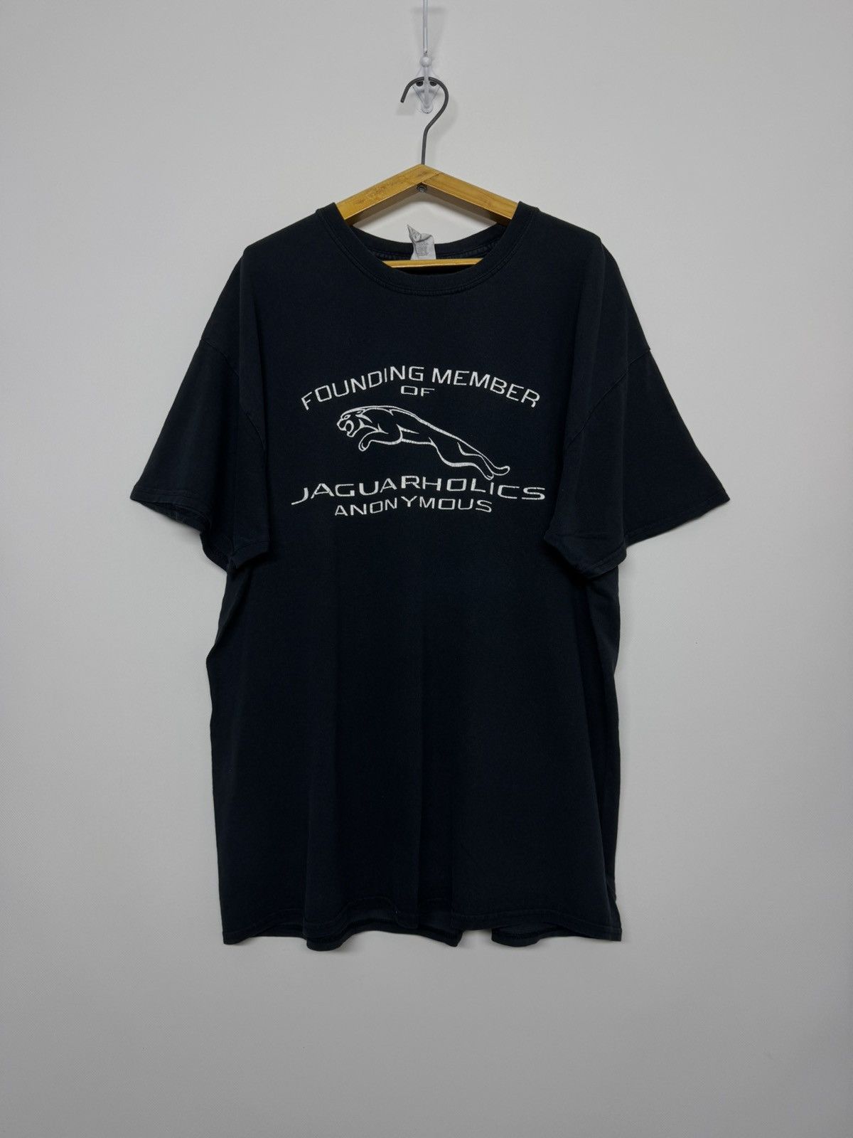 Gildan Vintage Y2k Jaguar Racing T-Shirt 00’s Size US XL / EU 56 / 4 - 1 Thumbnail