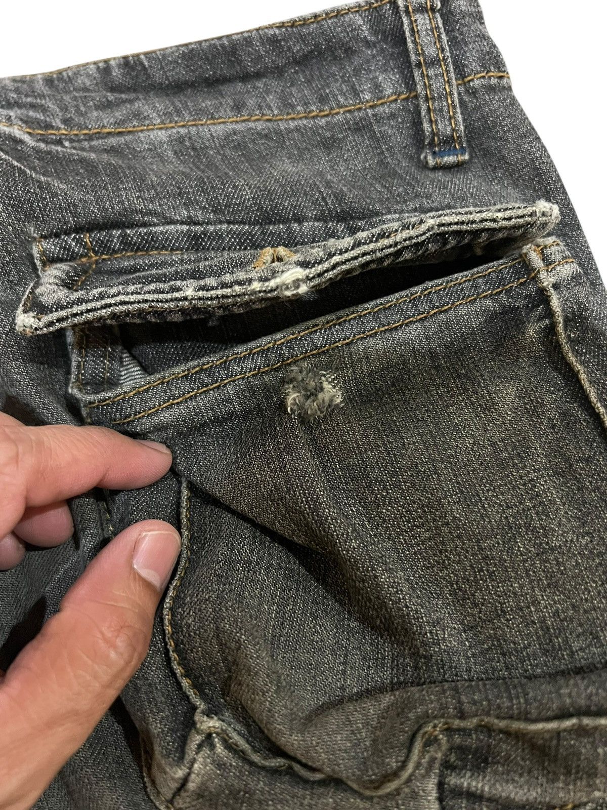 Japanese Brand Vintage Japanese Brand Global Work Bondage Distress Jean Size US 30 / EU 46 - 12 Thumbnail