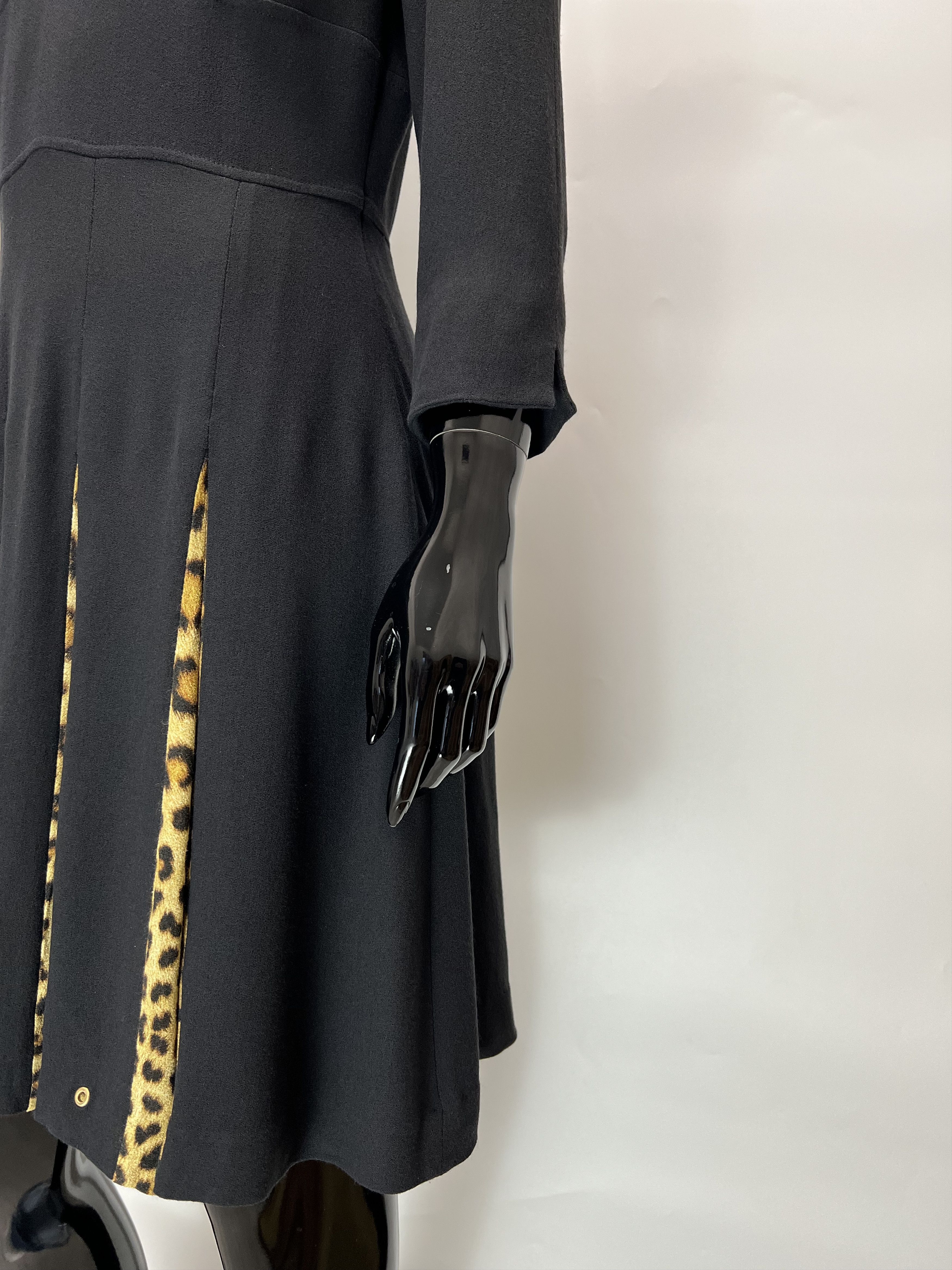 Cavalli Class Cavalli Class 3/4 Sleeve V-Neck Pleated Dress Leopard Print Size M / US 6-8 / IT 42-44 - 5 Thumbnail