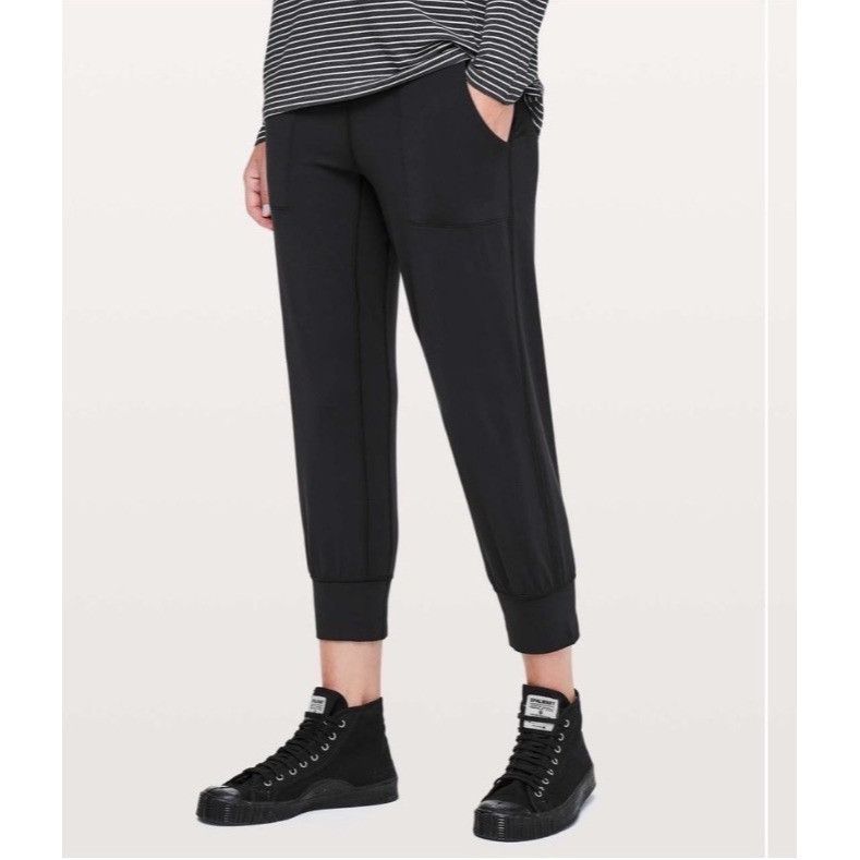 Lululemon Lululemon Align Jogger Crop *23"Black Size 4 Size 27" / US 4 / IT 40 - 3 Thumbnail