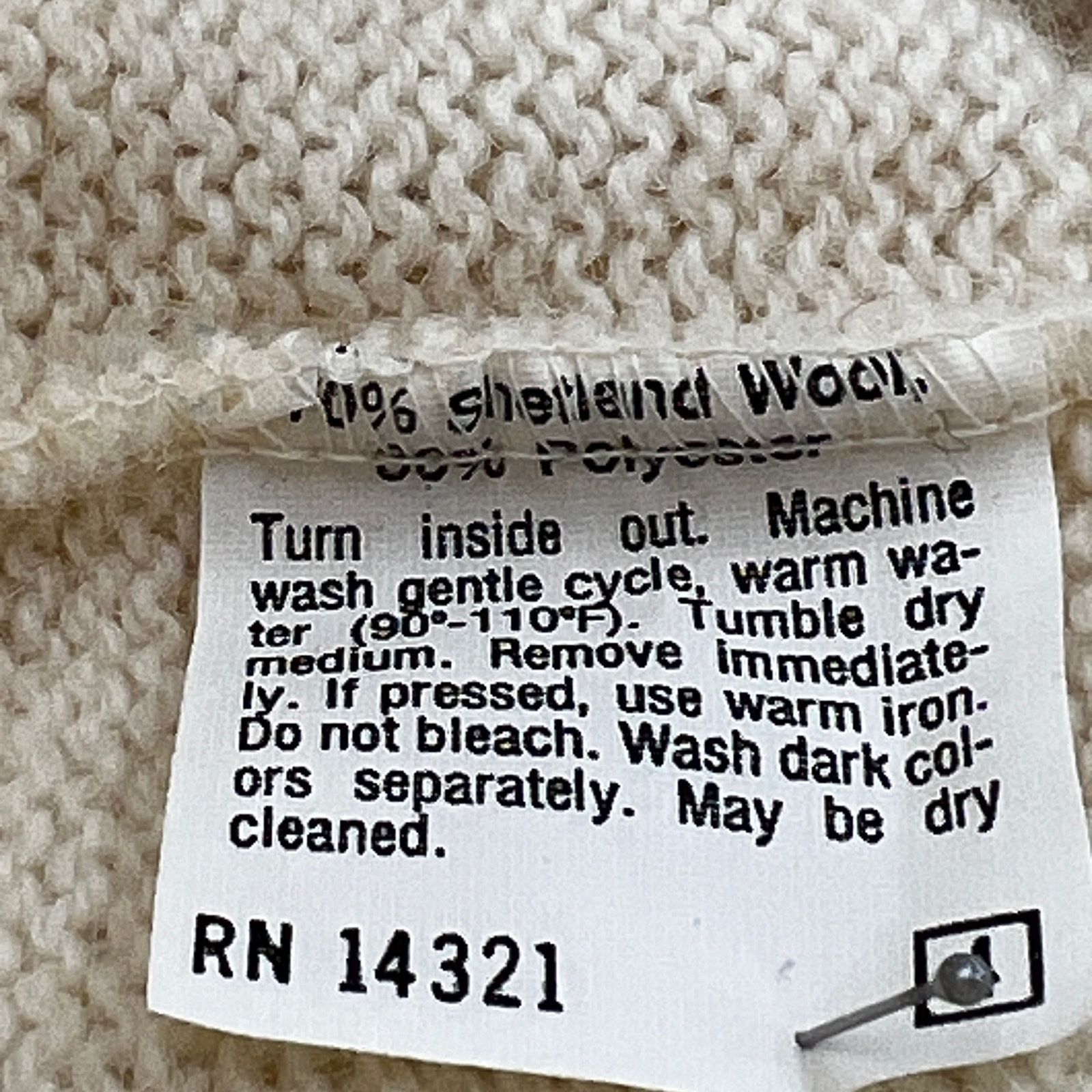 Vintage Vintage Ivory Scottish Wool Sweater Vest by Puritan V Neck Size US XL / EU 56 / 4 - 5 Thumbnail
