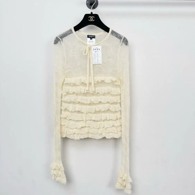 Chanel Chanel Beige Wool Long Sleeve Pullover Sweater 0089 Size S / US 4 / IT 40 - 1 Thumbnail