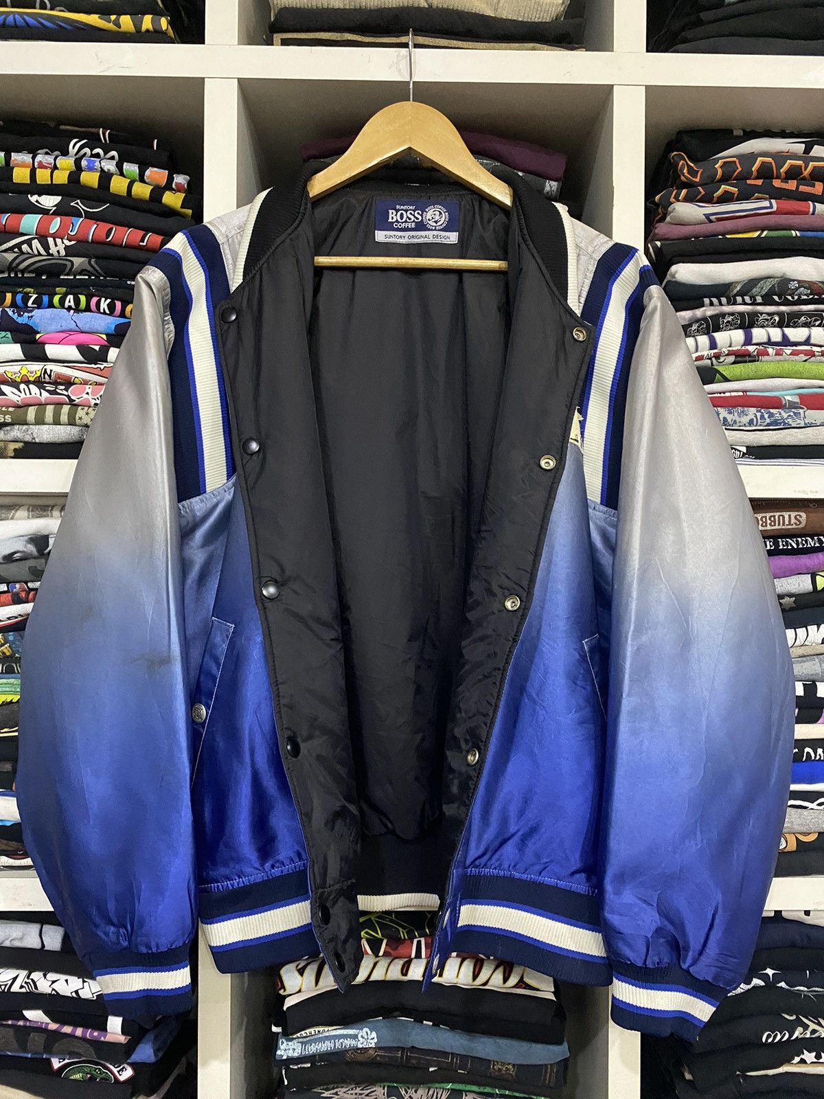 Japanese Brand Vintage Suntory Coffee Boss Black Gold Jacket Size US XL / EU 56 / 4 - 12 Thumbnail