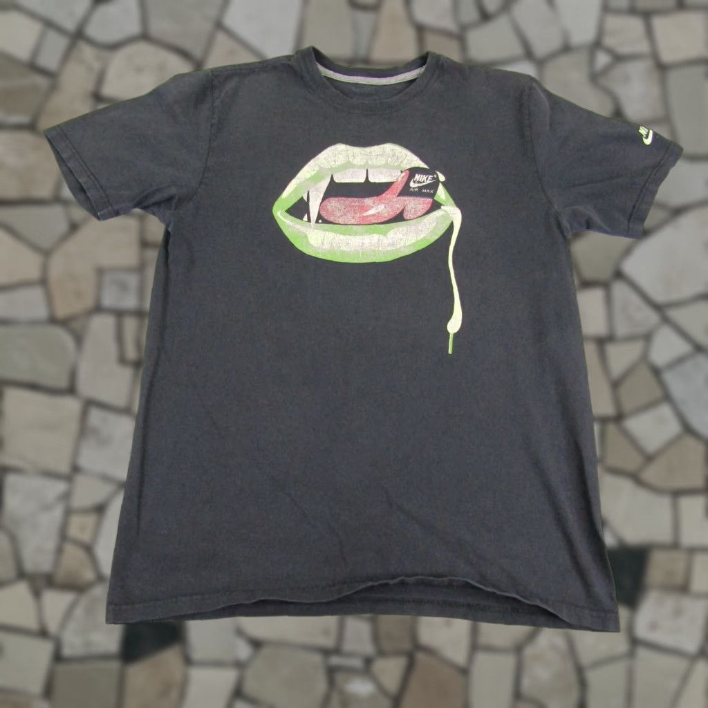 Nike Nike Shirt Mens Medium Black Air Max Lips Tongue Fangs Athletic Workout Gym Size US M / EU 48-50 / 2 - 1 Thumbnail