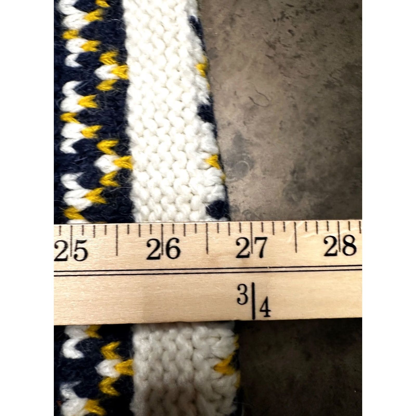 American Eagle Outfitters AMERICAN EAGLE FAIR ISLE INFINITY SCARF ACRYLIC WOOL APLACA BLEND Size ONE SIZE - 3 Thumbnail