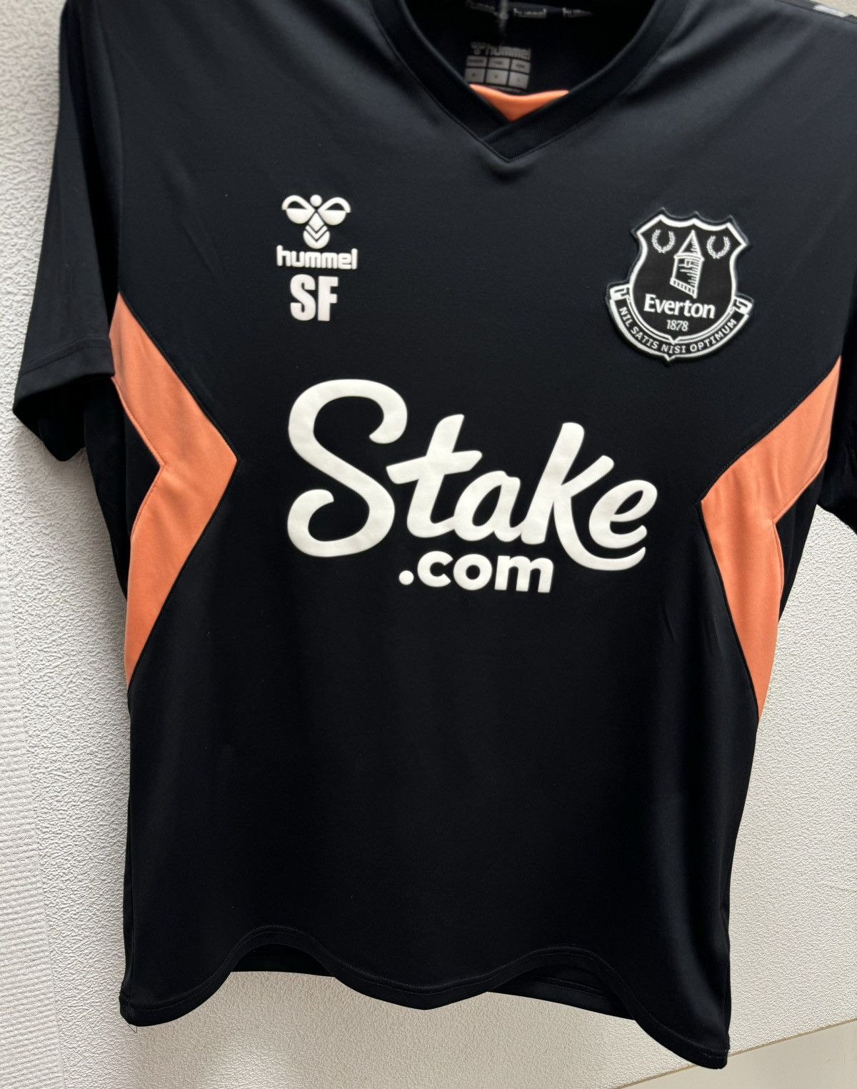 Hummel Everton hummel soccer jersey Stake SF M sz APL Size US M / EU 48-50 / 2 - 6 Thumbnail