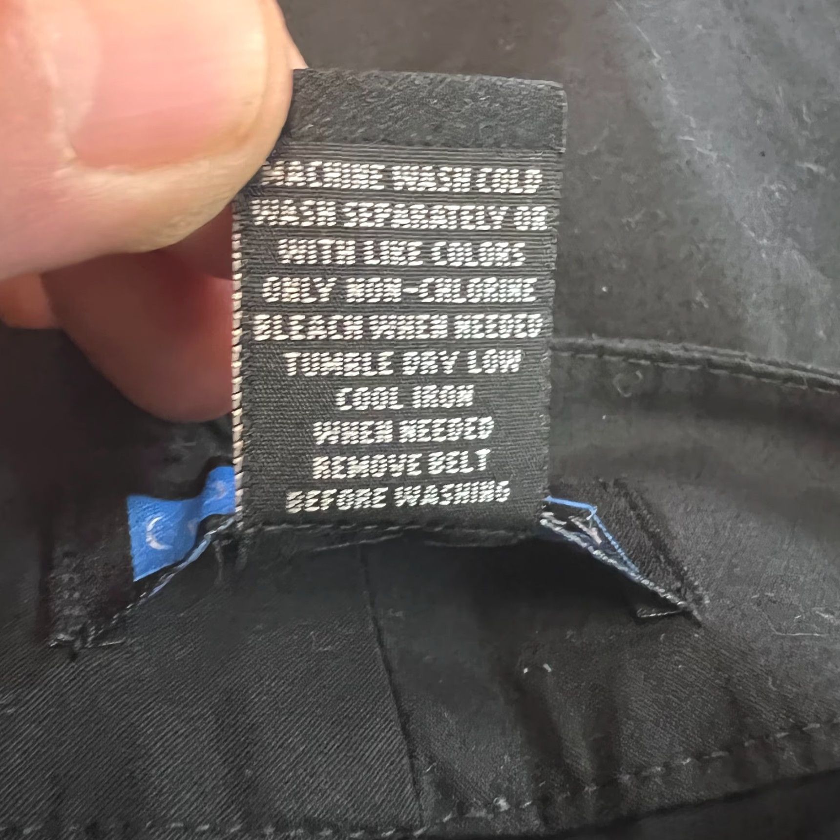 Vintage VINTAGE? No — Relativity Women’s Shorts Chino Flat Front Black 18 Casual Pocket Slash 14in Inseam Regular Rise 11in Belted 38in Waist Size 38" / US 16 / IT 52 - 5 Thumbnail