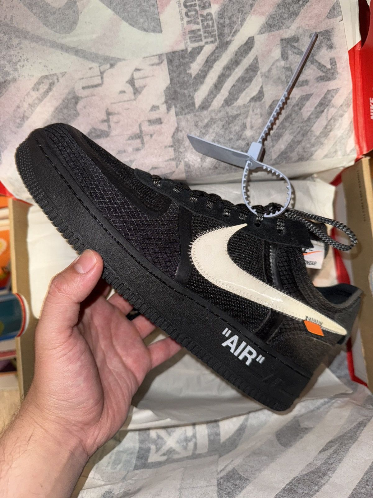 Off-White OFF WHITE x NIKE AF1 Size US 10.5 / EU 43-44 - 1 Thumbnail