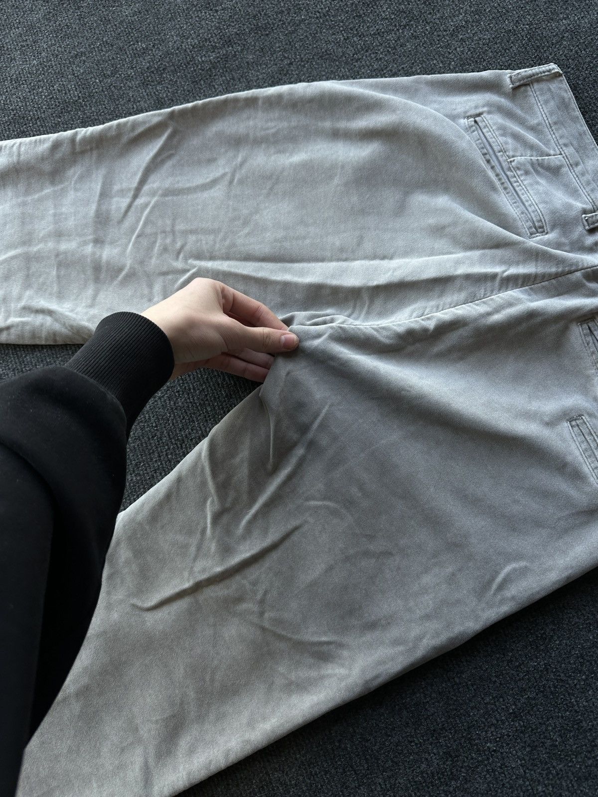 Eleventy 🚨 ELEVENTY GRAY MEN UNISEX PANTS SOFT LUXURY OLD MONEY Size US 29 - 16 Thumbnail