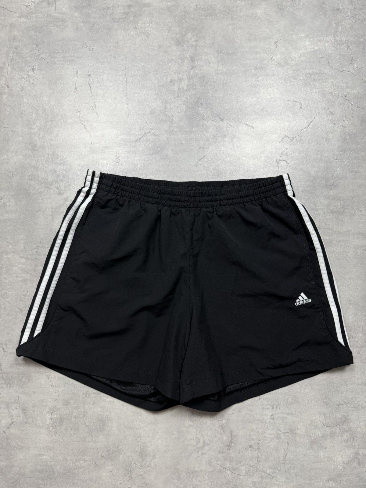 Adidas Adidas Shorts Size US 36 / EU 52 - 1 Thumbnail