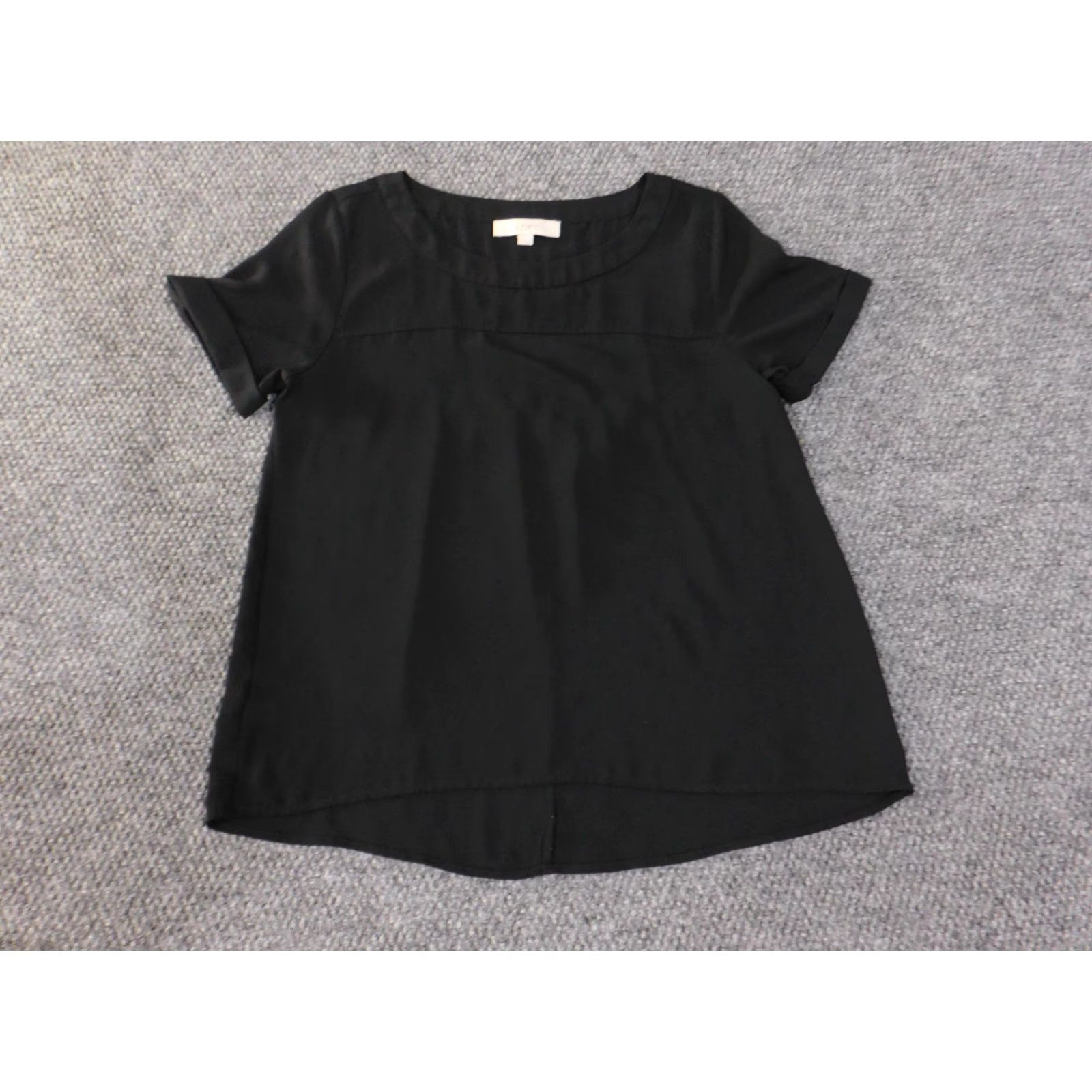 Loft Ann Taylor LOFT Shirt Womens Small Black Short Sleeve High Low Hem Cuffed Blouse Size S / US 4 / IT 40 - 3 Thumbnail