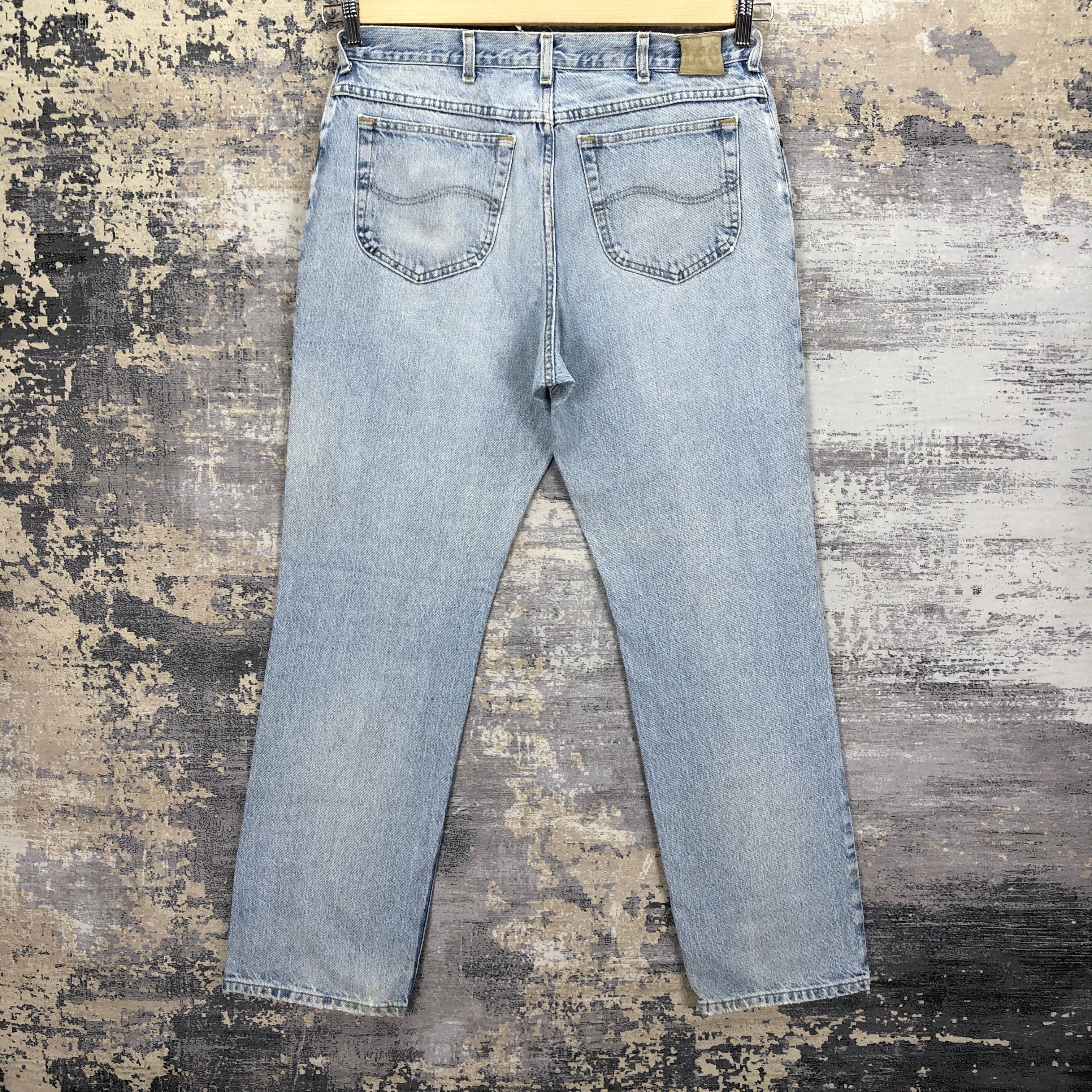Lee Vintage 80s Distressed Lee Light Wash Jeans Lee Faded Denim Size US 34 / EU 50 - 2 Thumbnail