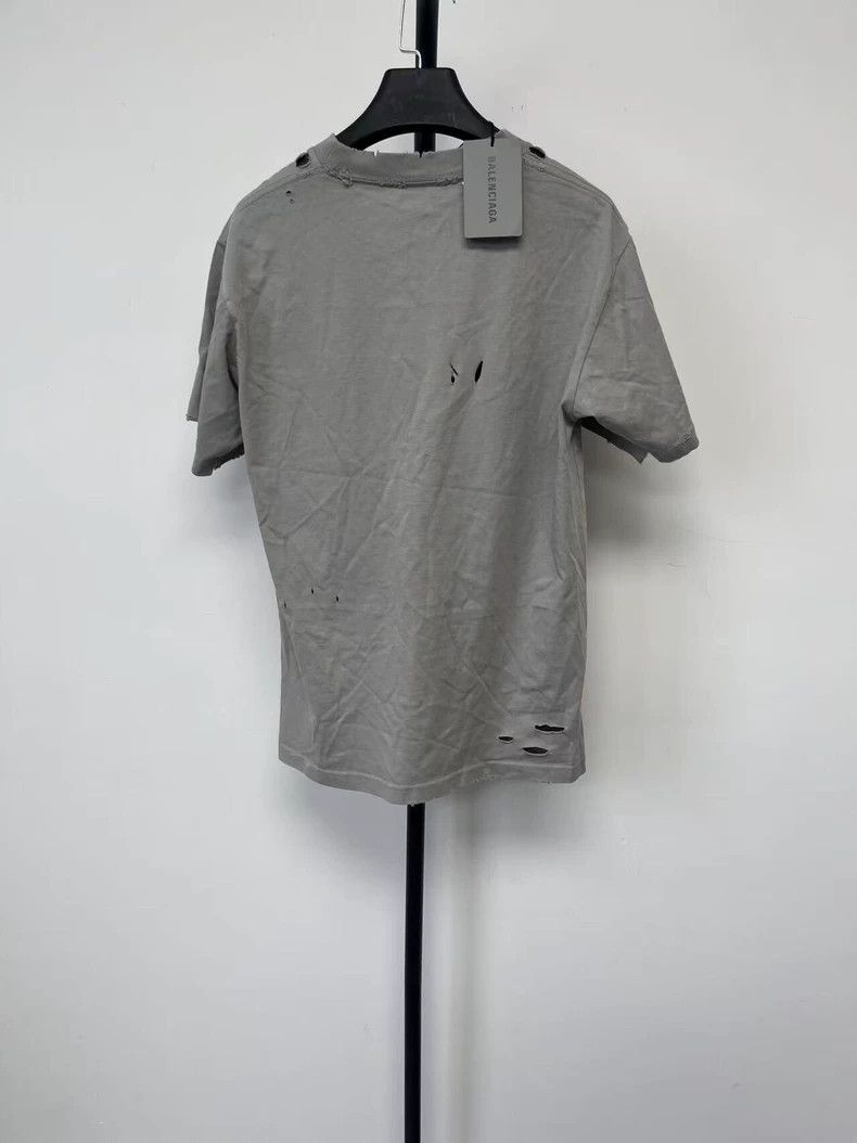 Balenciaga Balenciaga Logo Printed Ripped Vintage Jersey Classic Shor Size US S / EU 44-46 / 1 - 2 Thumbnail