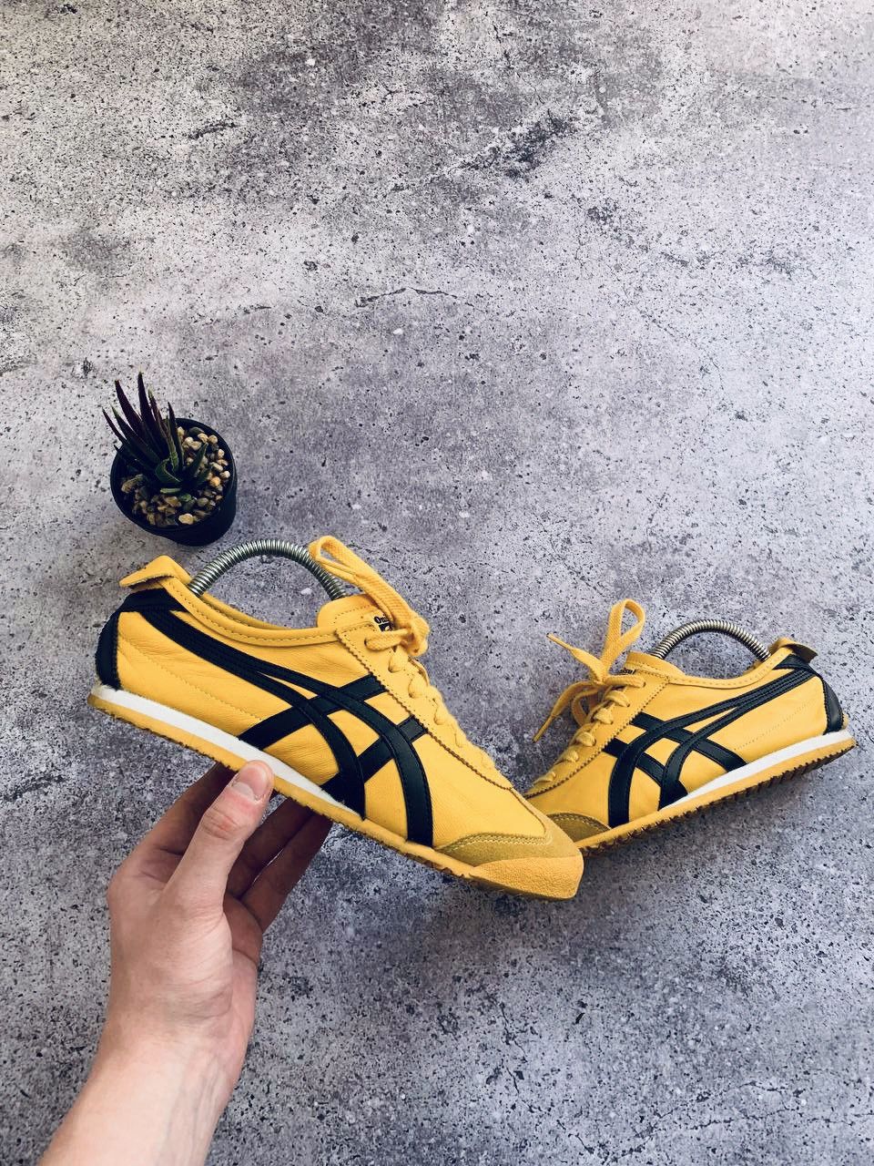 image of Asics Onitsuka Tiger Bruse Lee / Kill Bipl Mexico 66 Shoes in Yellow, Men's