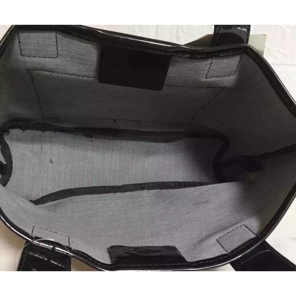 See by Chloe NWT See By Chloe Black Structured Tote with Modern Aesthetic Size ONE SIZE - 7 Thumbnail