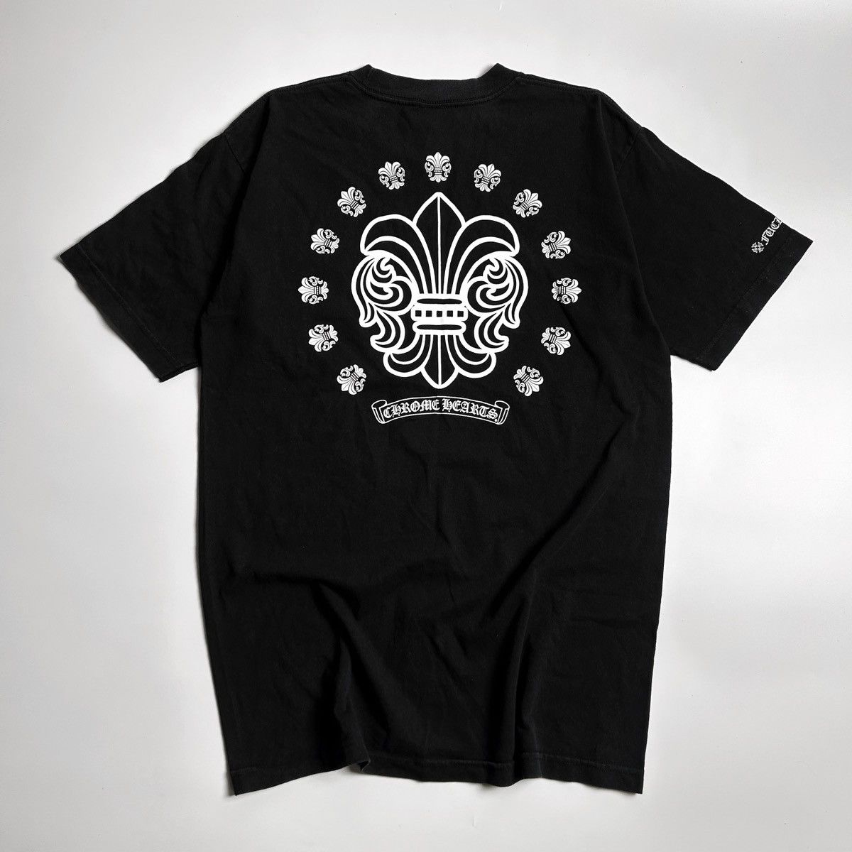 Chrome Hearts Vintage Chrome Hearts Multiple Fleur Logo Tee Size US L / EU 52-54 / 3 - 1 Thumbnail