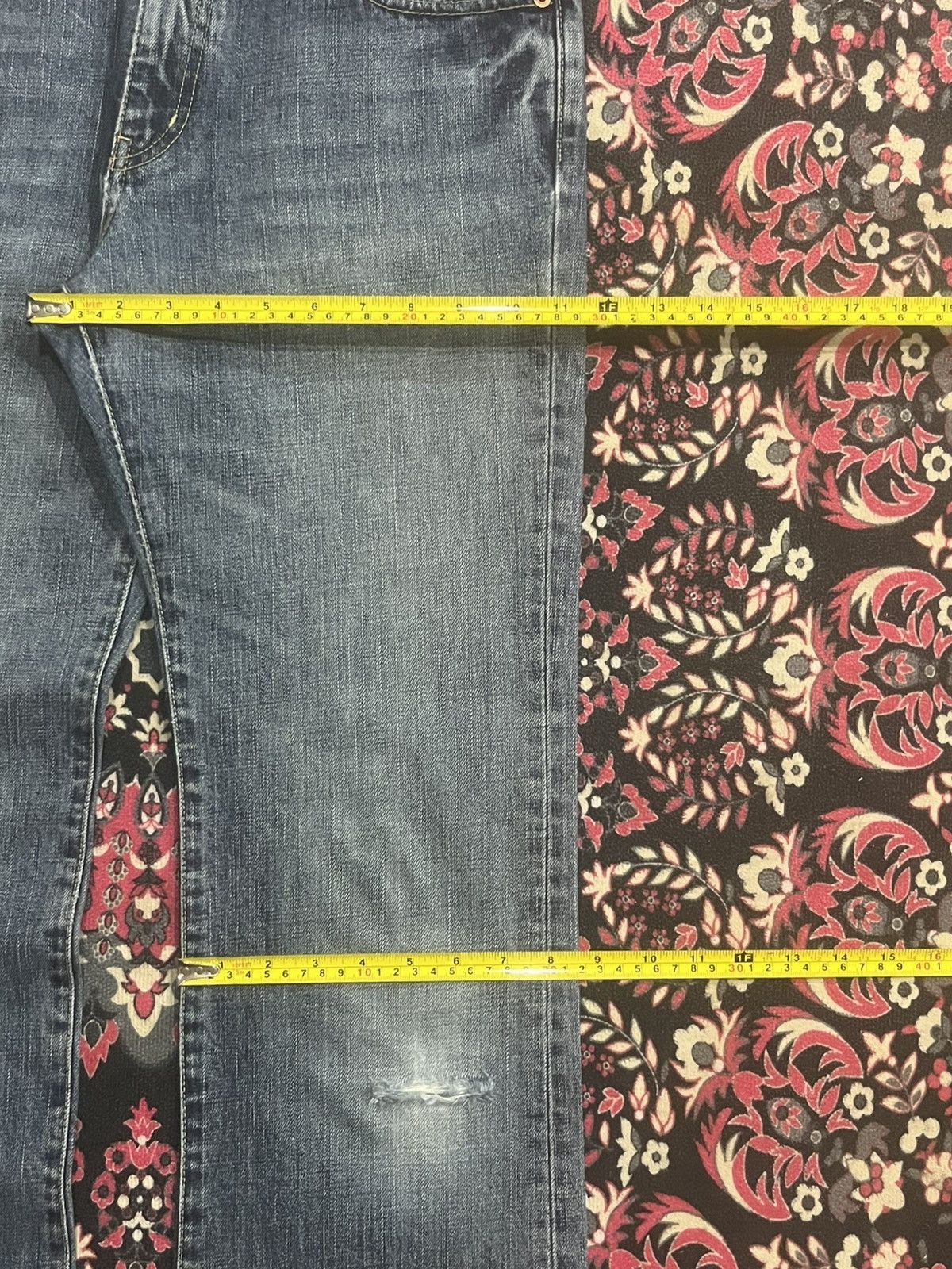 Undercover × Uniqlo Vintage Uniqlo Classic Blue Washed Distressed Flare Jeans Size US 31 - 14 Thumbnail