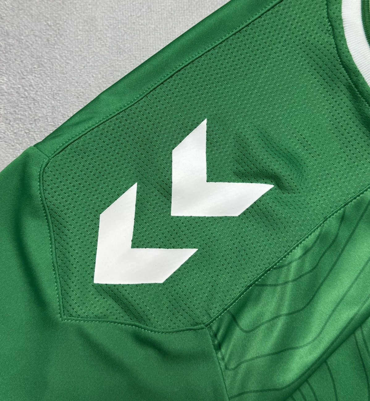 Hummel Saint-Etienne 2022 2023 Home Shirt Soccer Jersey Hummel Size US XL / EU 56 / 4 - 13 Thumbnail
