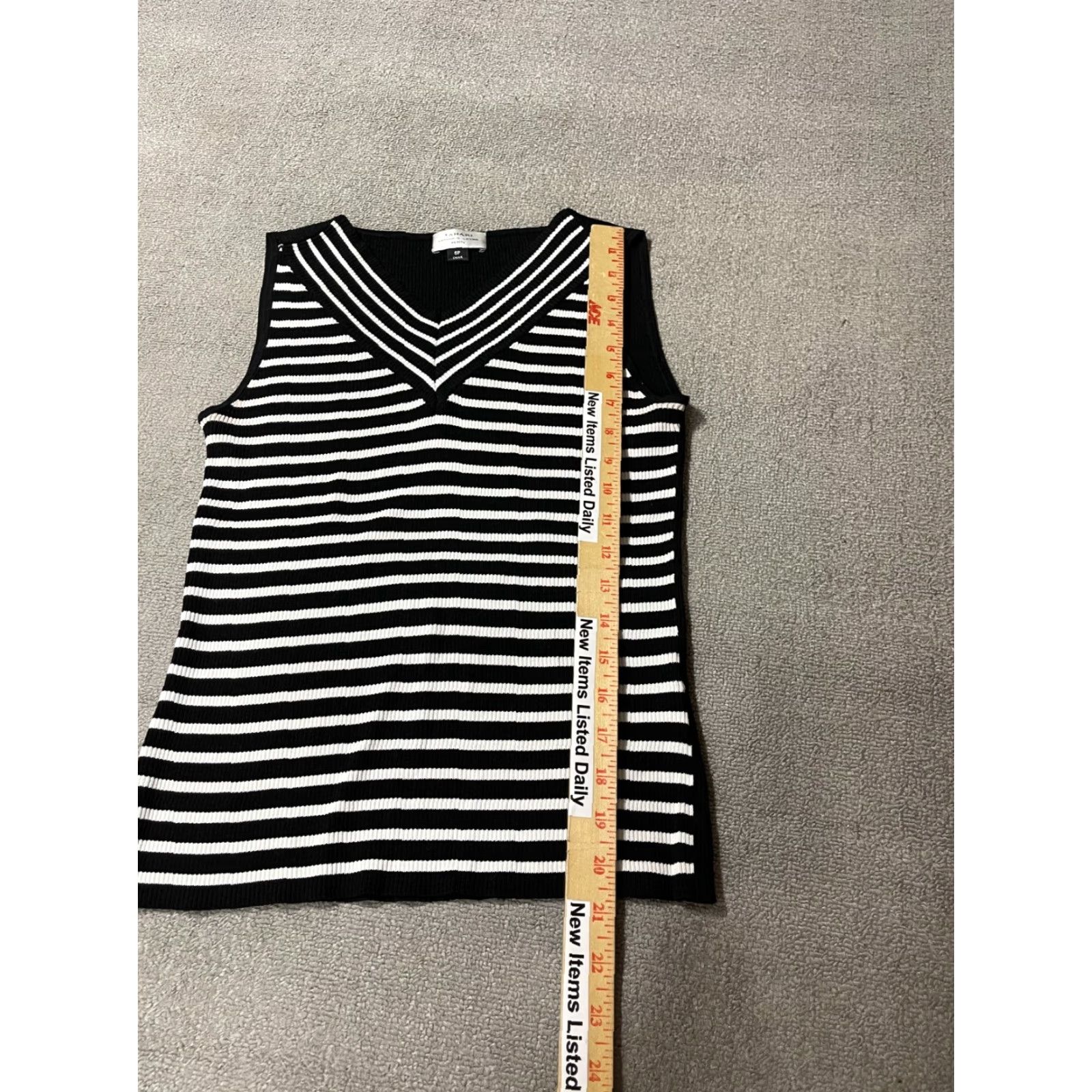 Vintage Tahari Blouse Shirt Womens Size 6P Black White Stripes Sleeveless Scoop Neck Petites Breathable All Seasons Basic Shirt Size M / US 6-8 / IT 42-44 - 2 Thumbnail