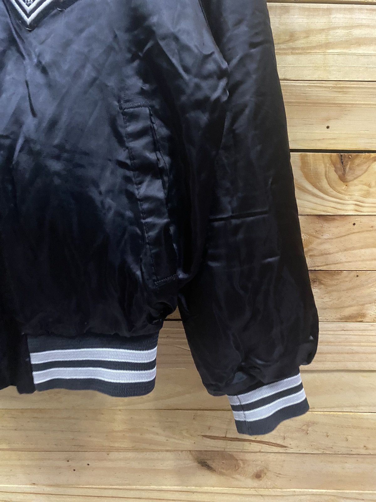 MLB × Vintage Vintage made in usa chicago white sox satin jacket Size US M / EU 48-50 / 2 - 6 Thumbnail