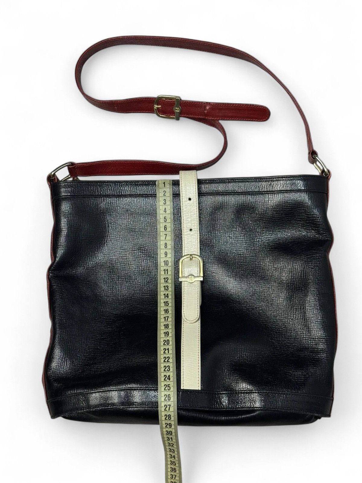 Fendi Fendi Vintage Black Leather Shoulder Bag Classic Luxury Size ONE SIZE - 19 Thumbnail
