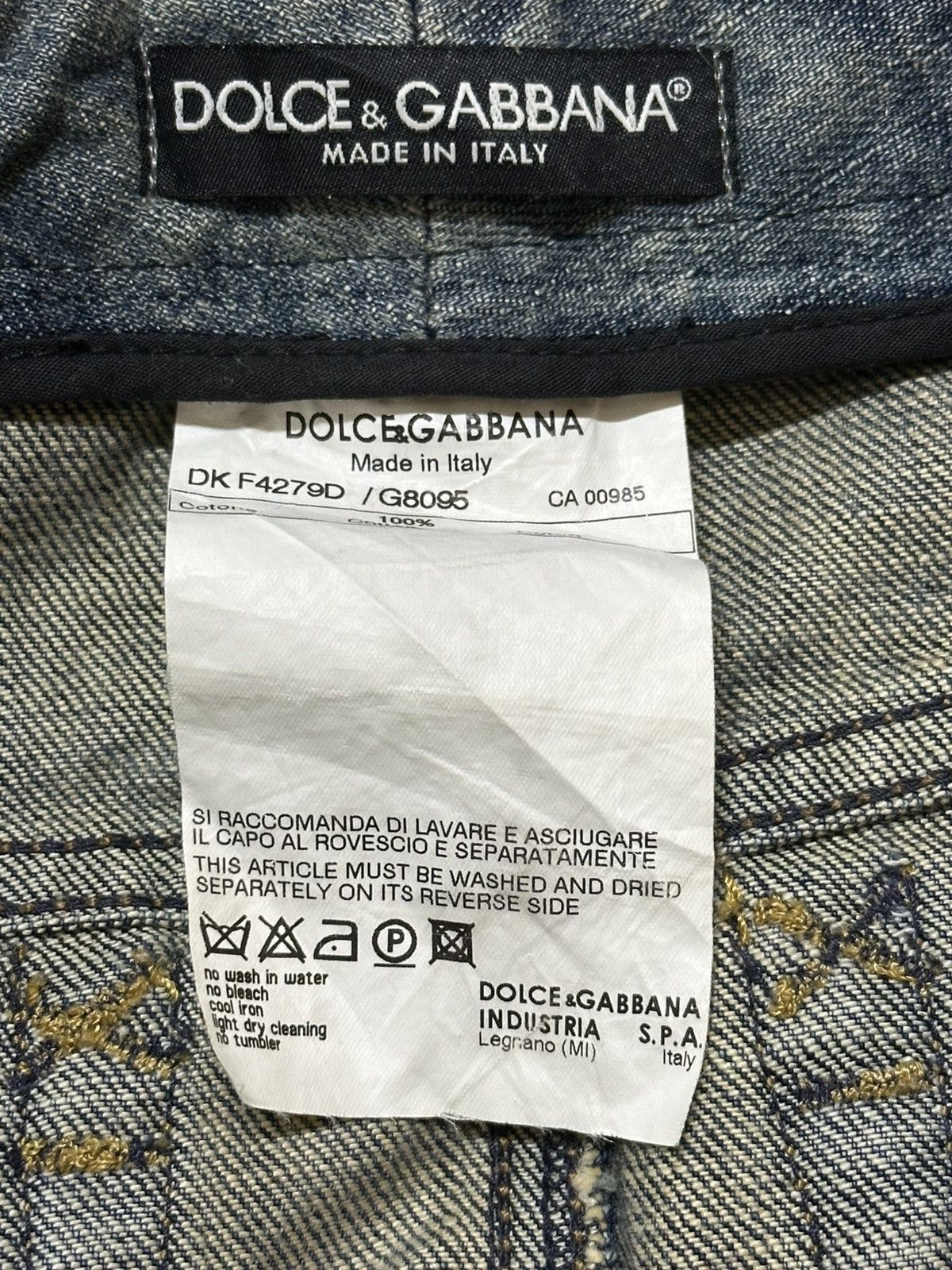 Dolce & Gabbana Vintage Dolce & Gabbana Faded Wash Distressed Style Skirt Size 30" / US 8 / IT 44 - 9 Thumbnail