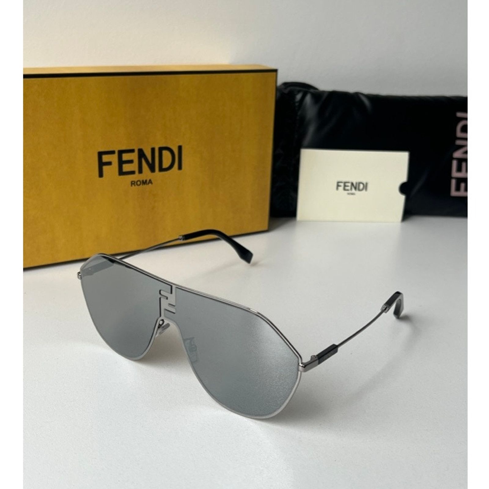 NEW FENDI SUNGLASSES FE40080U 12C UNISEX SHIELD SILVER EYEWEAR Fendi NEW Fendi FE40080U Match Silver Mirrored Sunglasses  main image 4