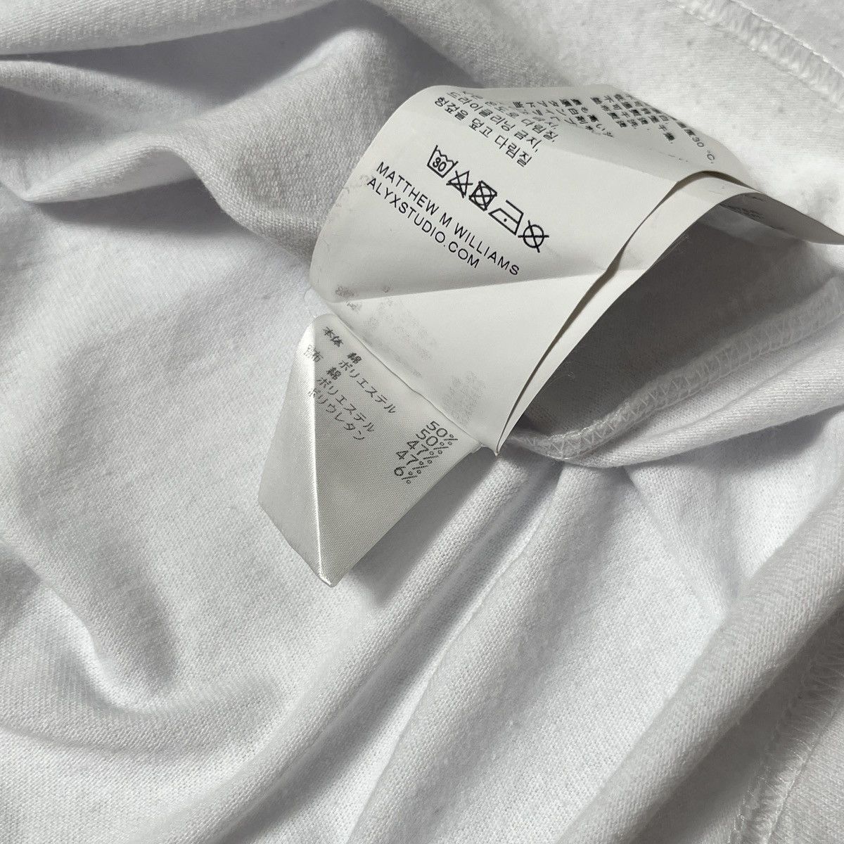 1017 ALYX 9SM 1017 ALYX 9SM Flag Ring Tee White Size US XS / EU 42 / 0 - 6 Thumbnail