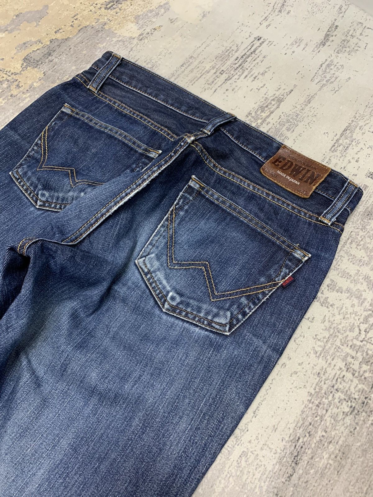 Japanese Brand Vintage EDWIN International Basic Distressed Denim Jean Size US 33 - 14 Thumbnail