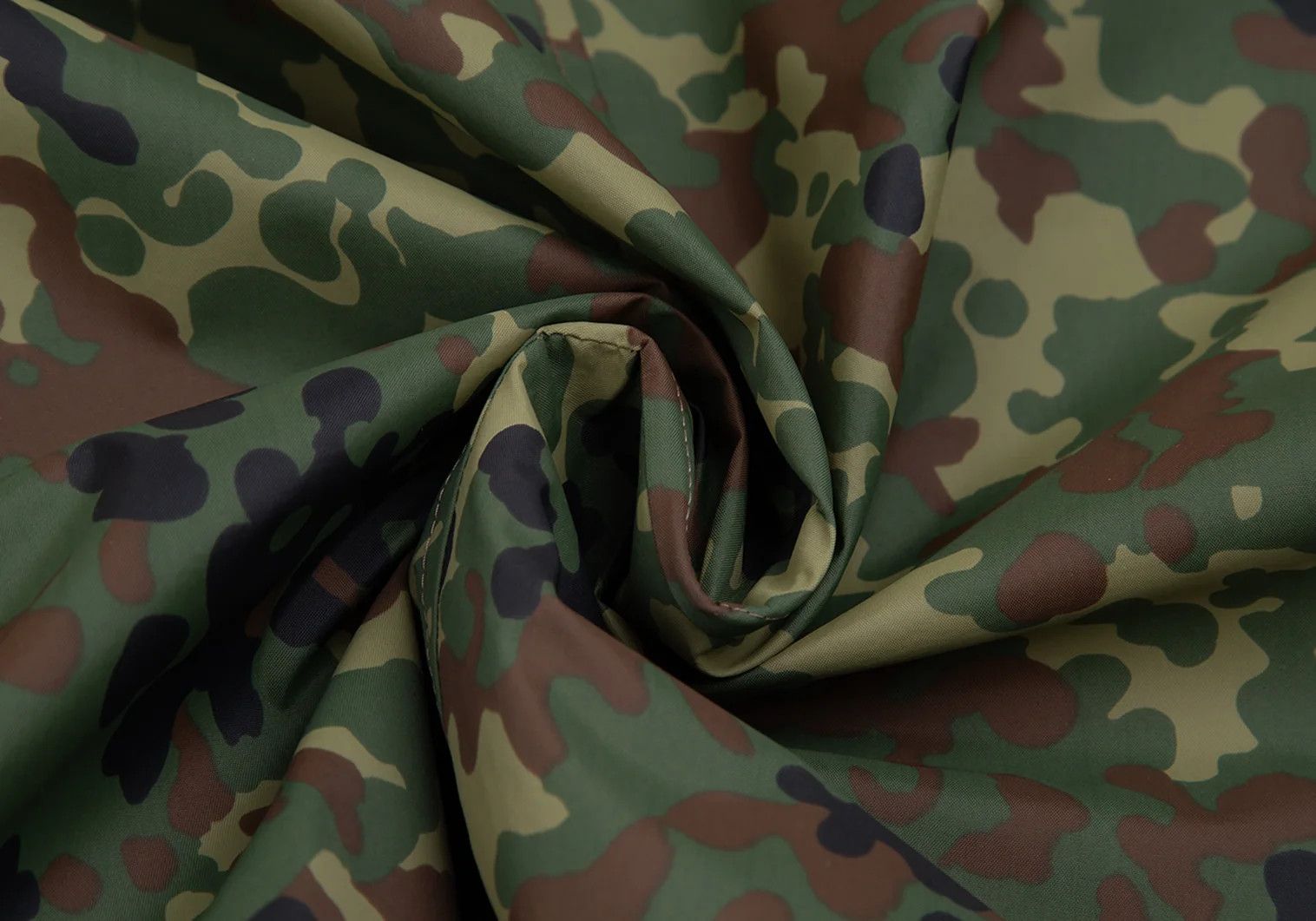 Junya Watanabe Camo Print Jacket in Green and Orange, Size S Size US S / EU 44-46 / 1 - 17 Thumbnail