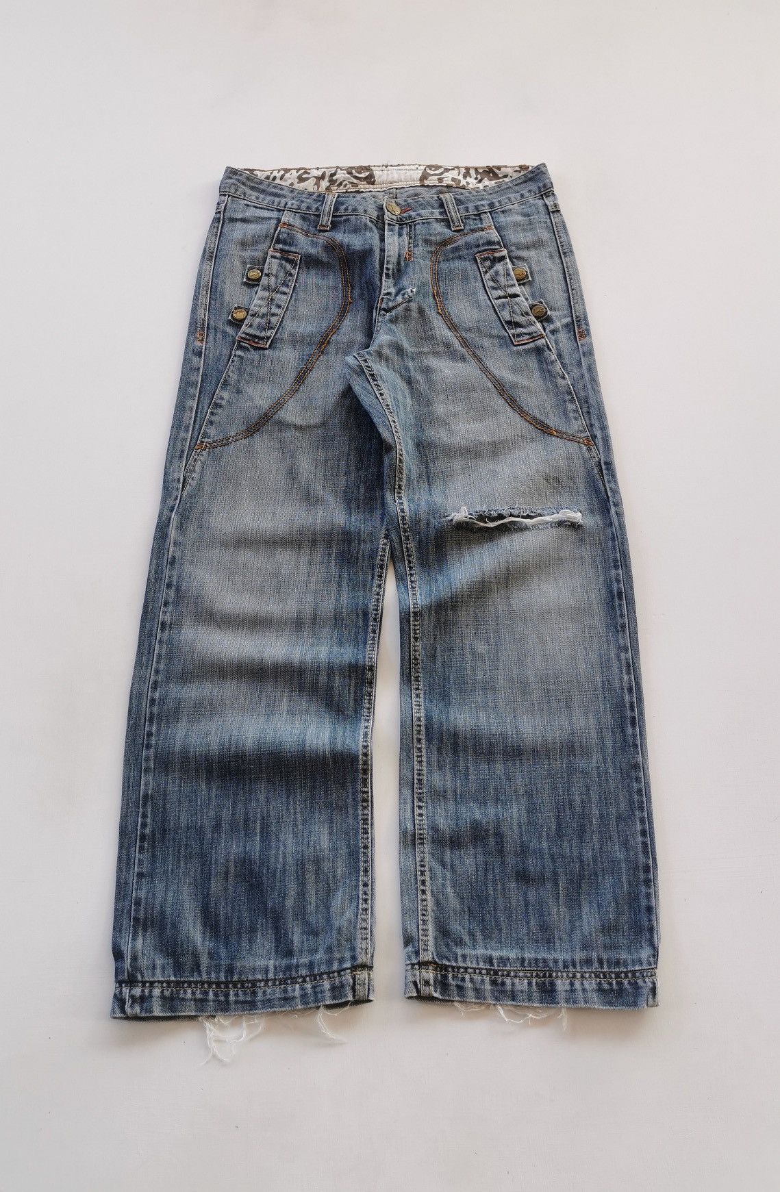 Japanese Brand Leopard Baggy Distressed Denim Jeans Size US 34 / EU 50 - 1 Thumbnail