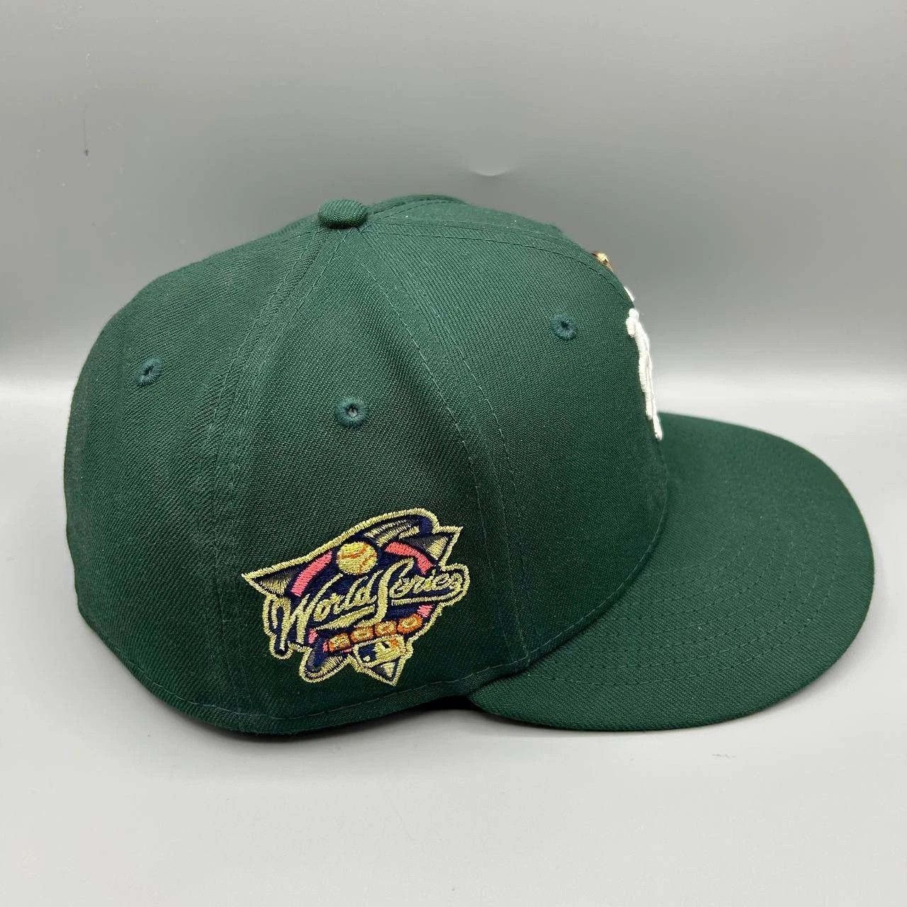 New Era New York Mets Hat Men 7 1/2 Green Pink Embroidered Fitted Size ONE SIZE - 6 Thumbnail