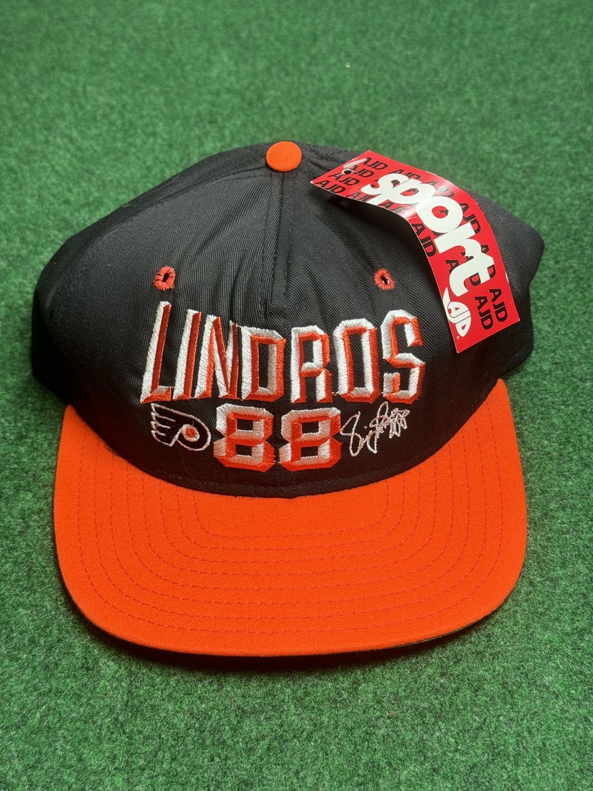 NHL × Starter × Vintage 90s Eric Lindros Philadelphia Flyers DEADSTOCK Snapback Hat Size ONE SIZE - 1 Thumbnail