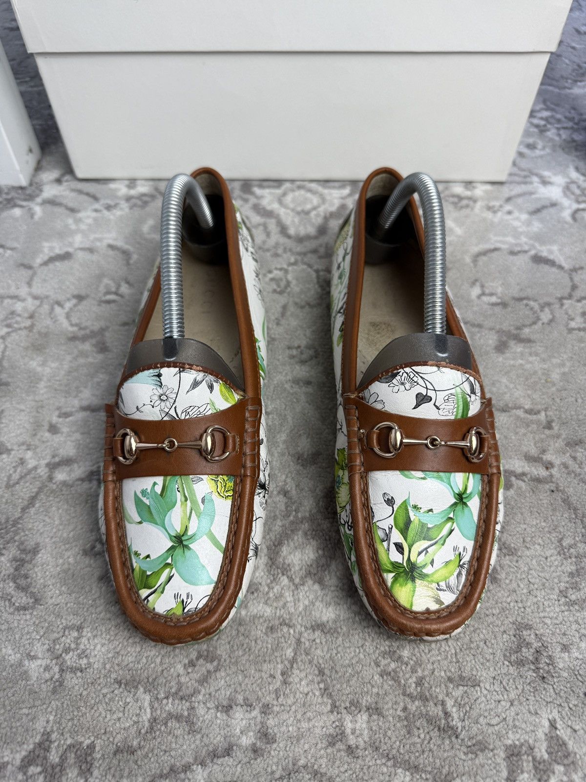 Gucci Gucci floral printed loafers moccasins shoes US9 old money Size US 9 / IT 39 - 1 Thumbnail