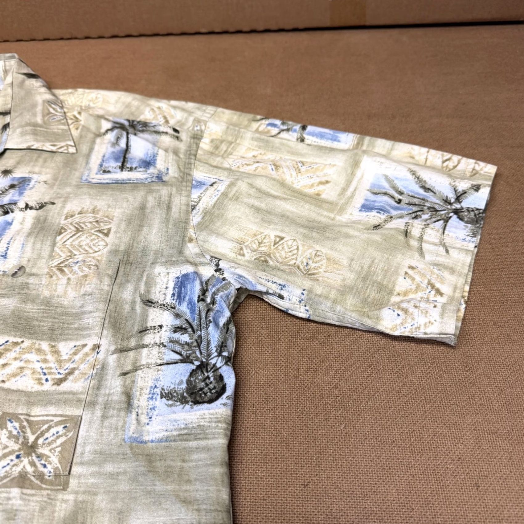 Vintage Batik Bay Shirt Mens Large Beige Palm Tree Cotton Tropical Hawaiian Camp Aloha Button-Up Short Sleeve Graphic Print Beach Size US L / EU 52-54 / 3 - 3 Thumbnail