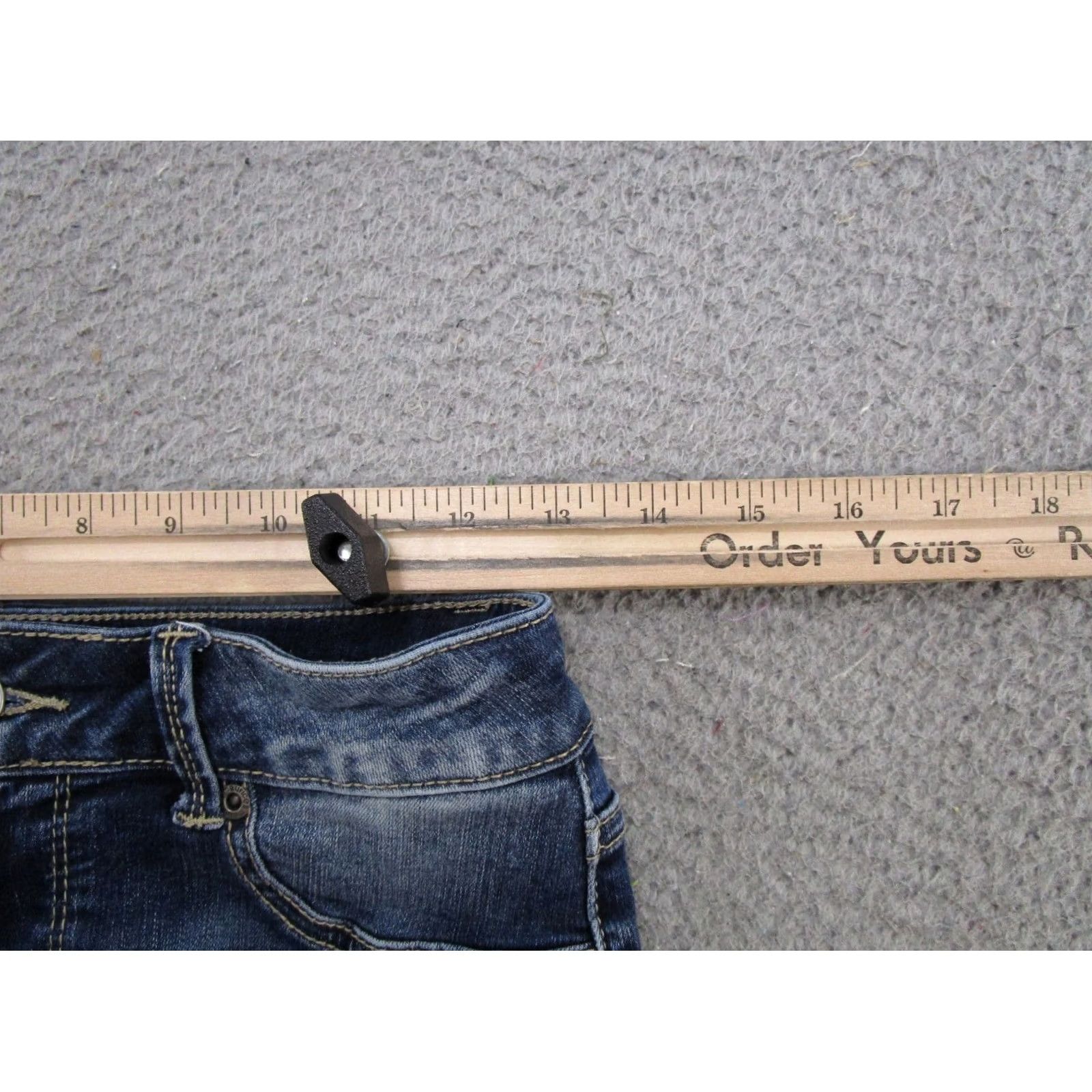 Vintage Maurices Blue Stretch Denim Skinny Jeans Mid Rise Womens XS Reg Dark Denim Jeans Skinny Stretch Maurices Womens XS Dark Blue Jeans Size 26" / US 2 / IT 38 - 6 Thumbnail