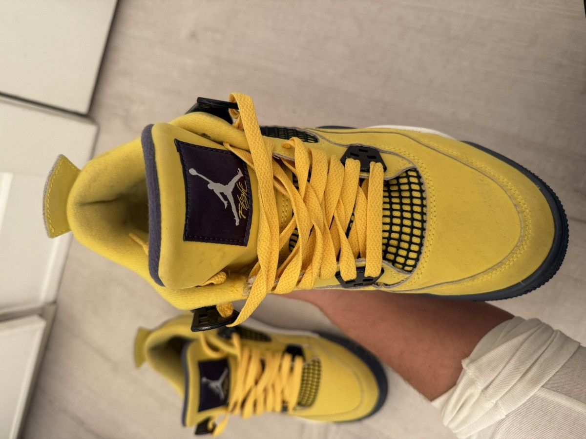Jordan Brand Jordan 7y but will fit women size 8 Size US 7 / IT 37 - 12 Thumbnail