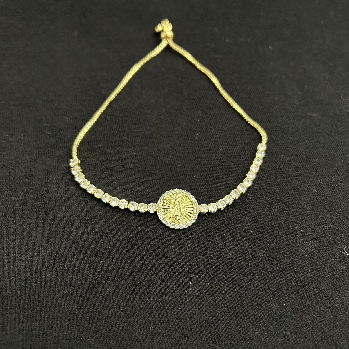 Vintage Y2K 2000s style gold toned Virgin Mary tennis bracelet Size ONE SIZE - 4 Thumbnail
