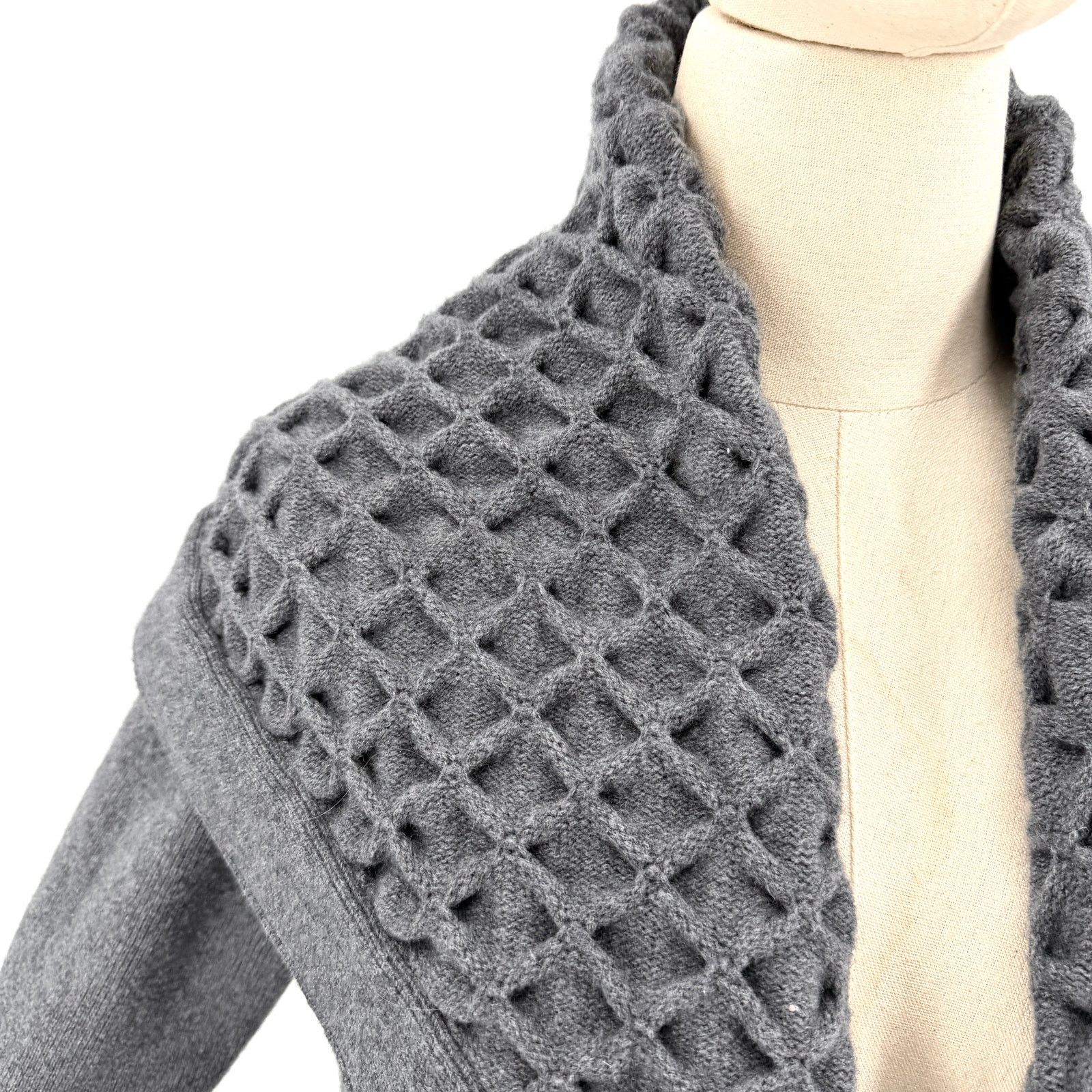 AQUA Gray Cashmere Wool Lattice Detail Shawl Collar Open Cardigan Size S / US 4 / IT 40 - 2 Thumbnail