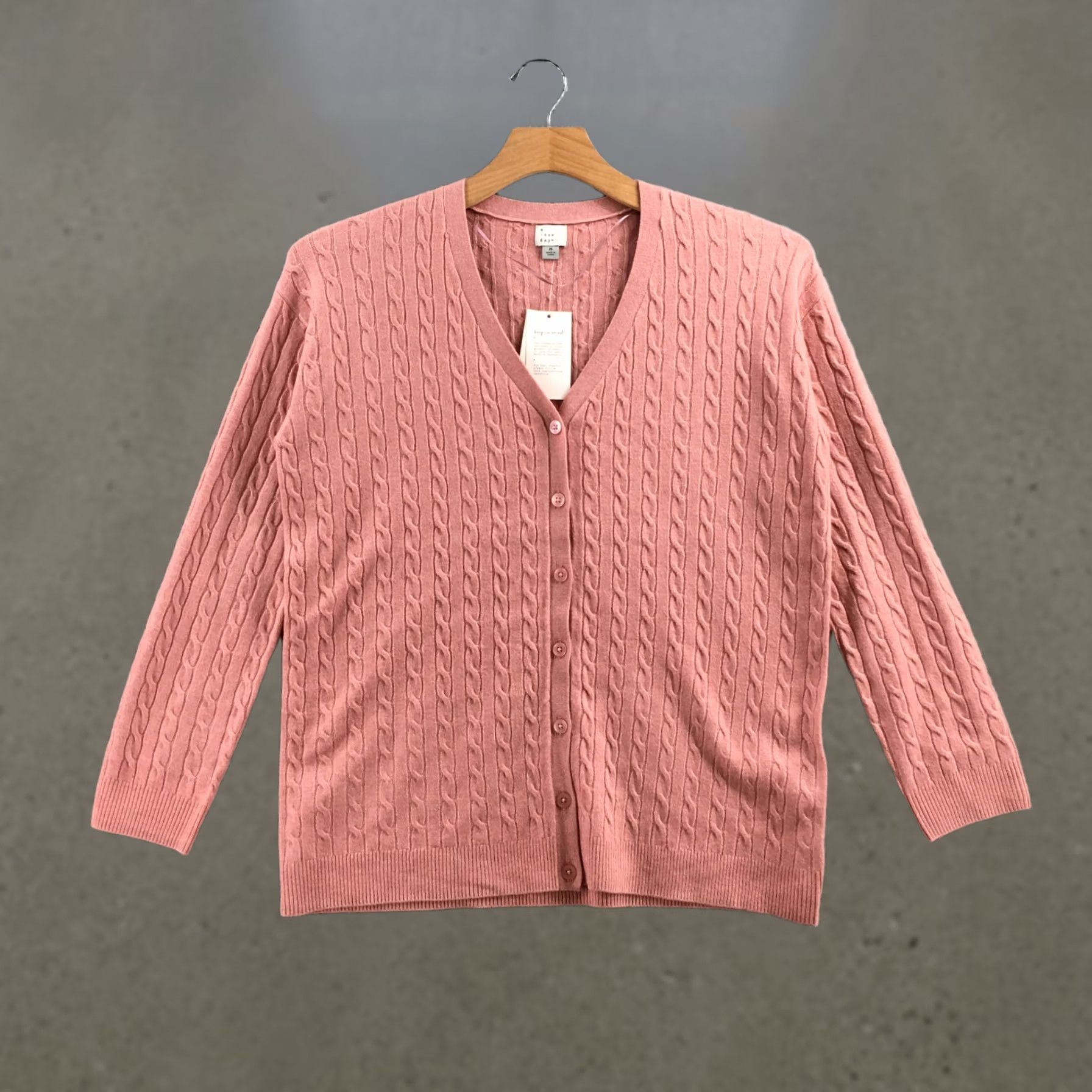 Vintage A New Day Cardigan Sweater Womens M Pink Cable Knit Long Sleeve VNeck Casual NEW Size M / US 6-8 / IT 42-44 - 1 Thumbnail