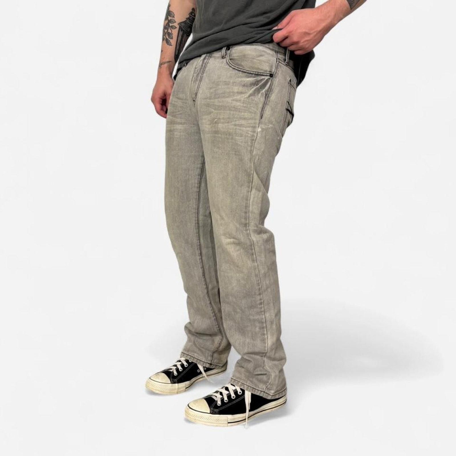 Guess 2000s Guess Grey Wash Distressed Emo Grunge Jeans Size US 36 / EU 52 - 1 Thumbnail
