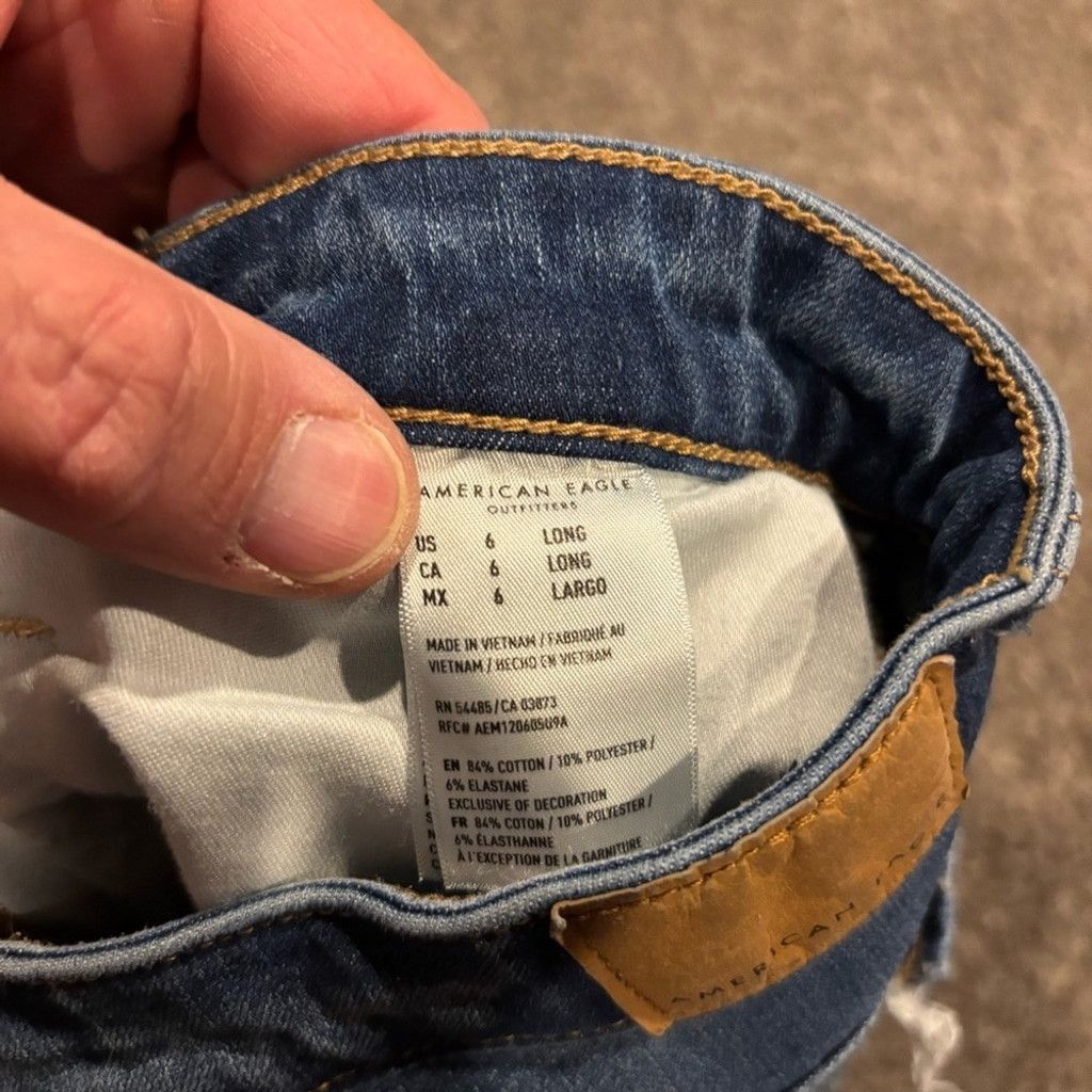 American Eagle Outfitters Women's American Eagle Distressed Jegging Jeans Size 28" / US 6 / IT 42 - 7 Thumbnail