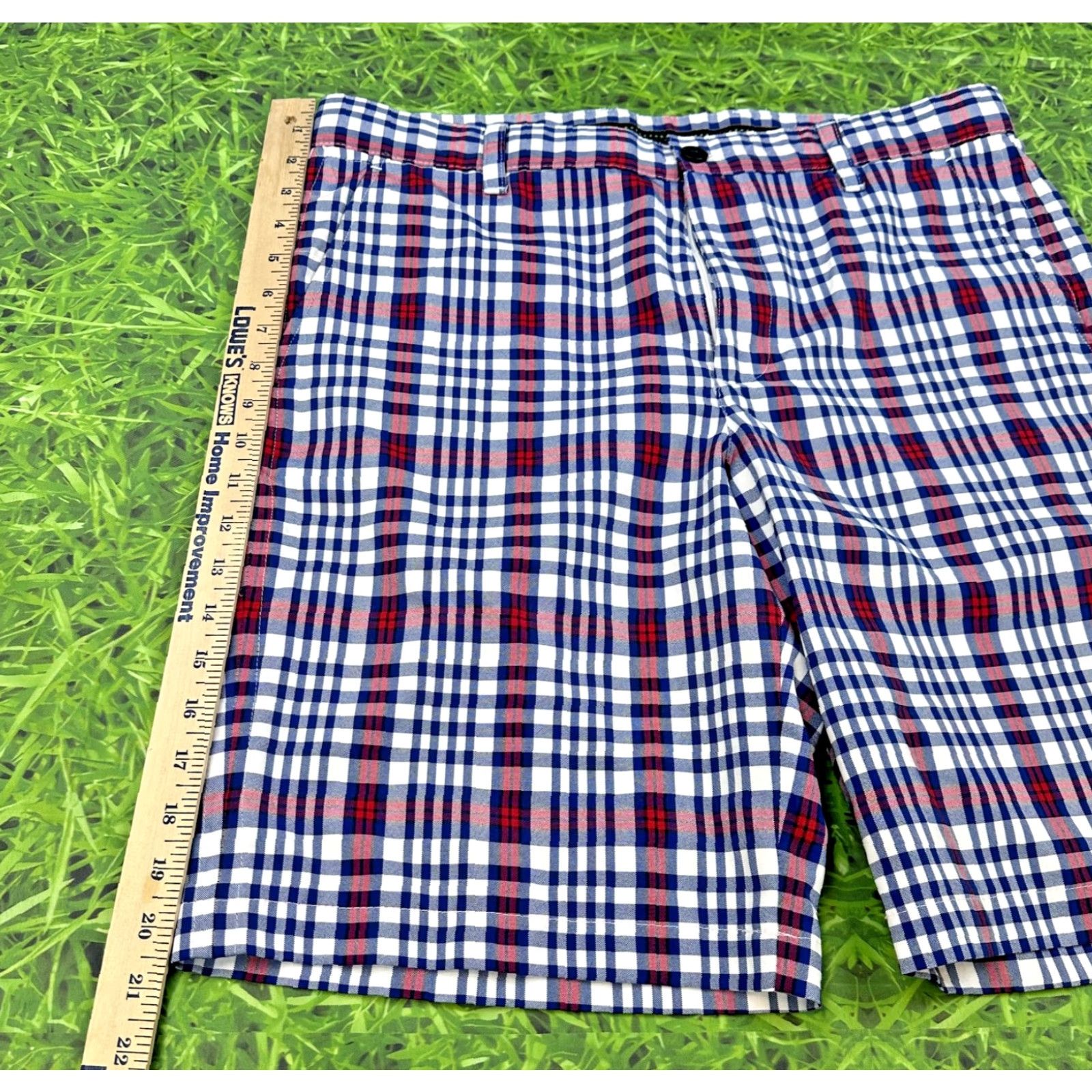 Izod Izod Golf Shorts Mens 34 Red Blue White Plaid Lightweight Chino Prep Summer Size US 34 / EU 50 - 6 Thumbnail